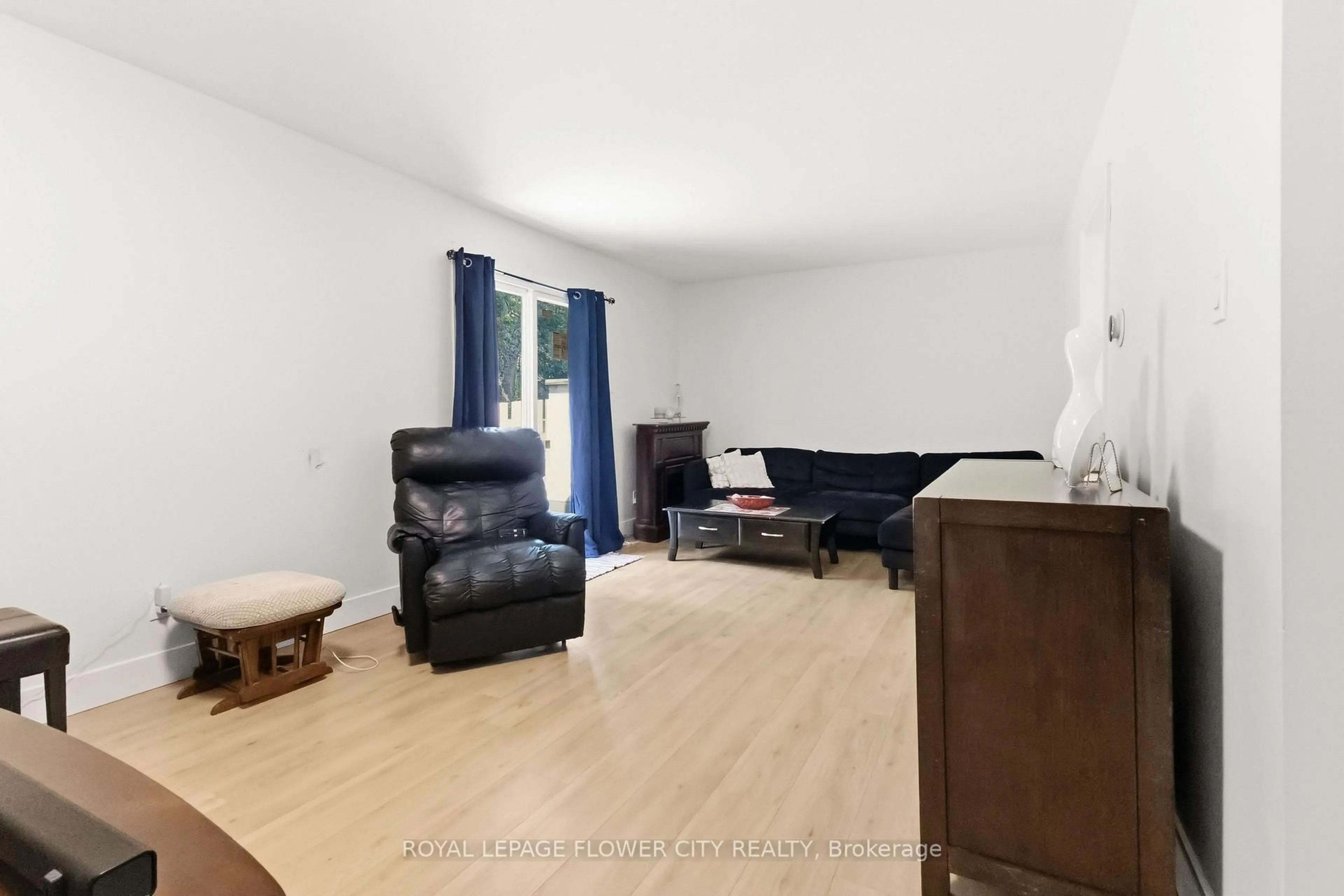 A pic of a room for 191 Boullee St, London East Ontario N5Y 1T9