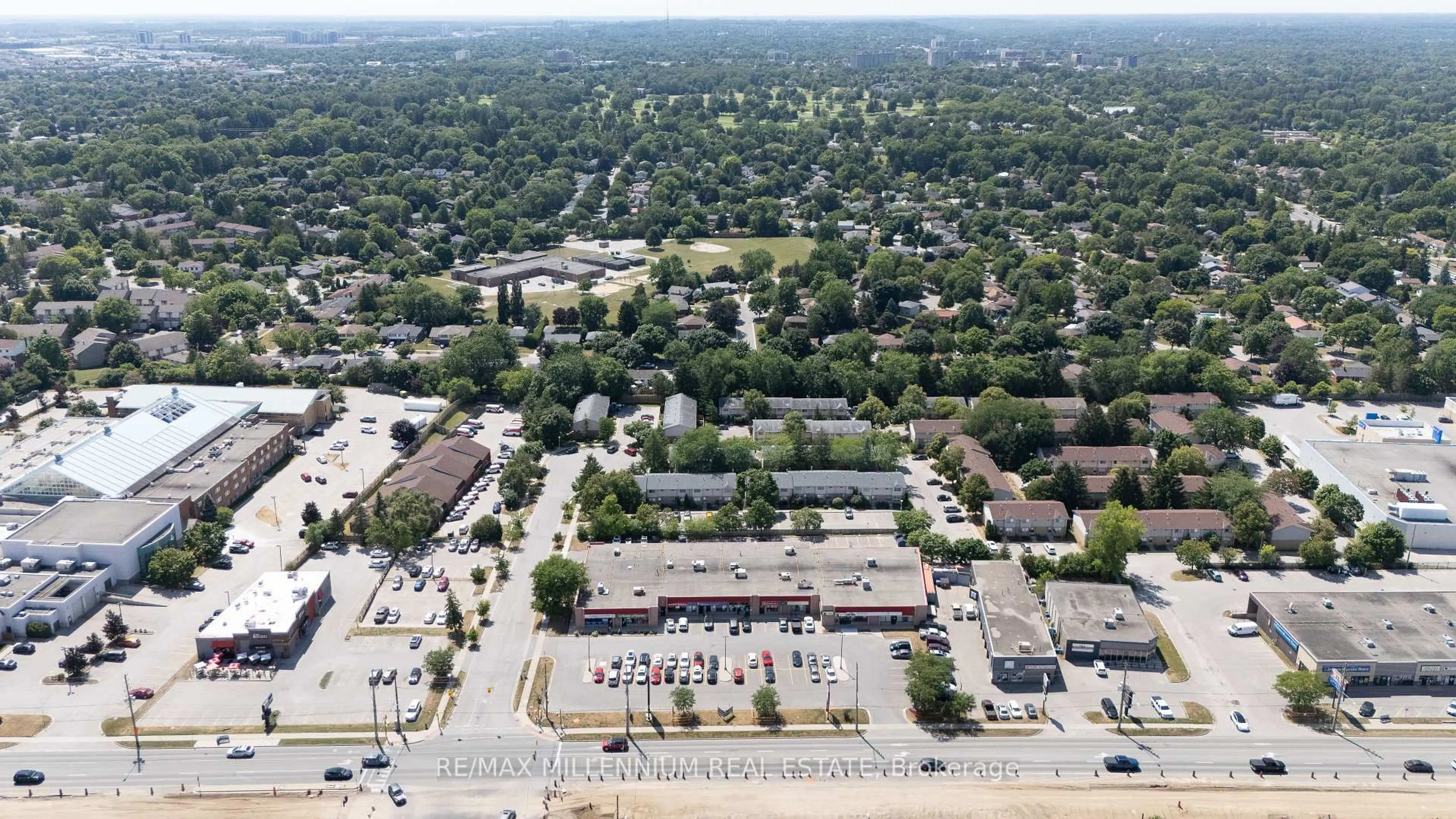 A pic from outside/outdoor area/front of a property/back of a property/a pic from drone, street for 35 Waterman Ave #79, London South Ontario N6C 5T7
