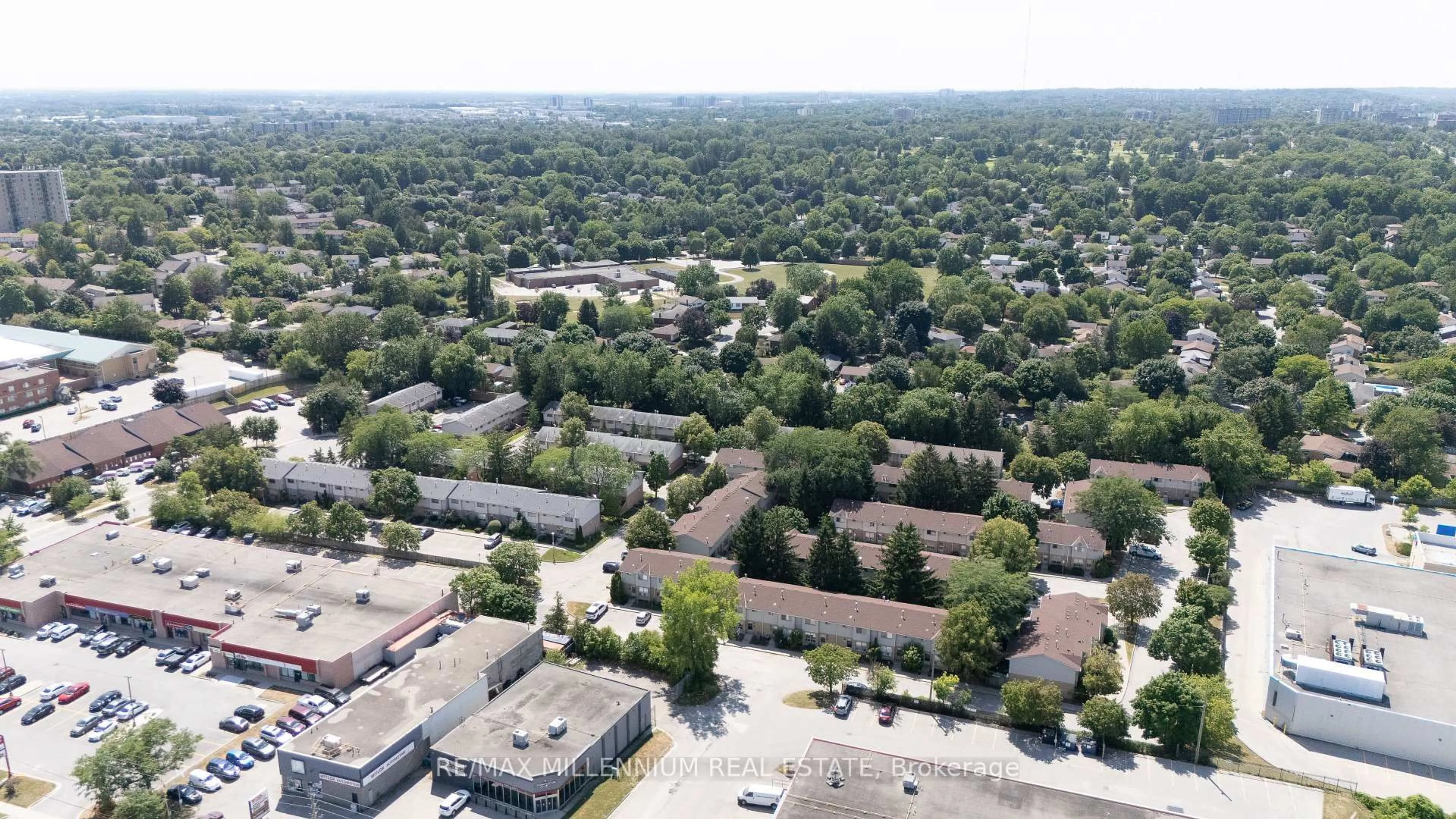 A pic from outside/outdoor area/front of a property/back of a property/a pic from drone, city buildings view from balcony for 35 Waterman Ave #79, London South Ontario N6C 5T7