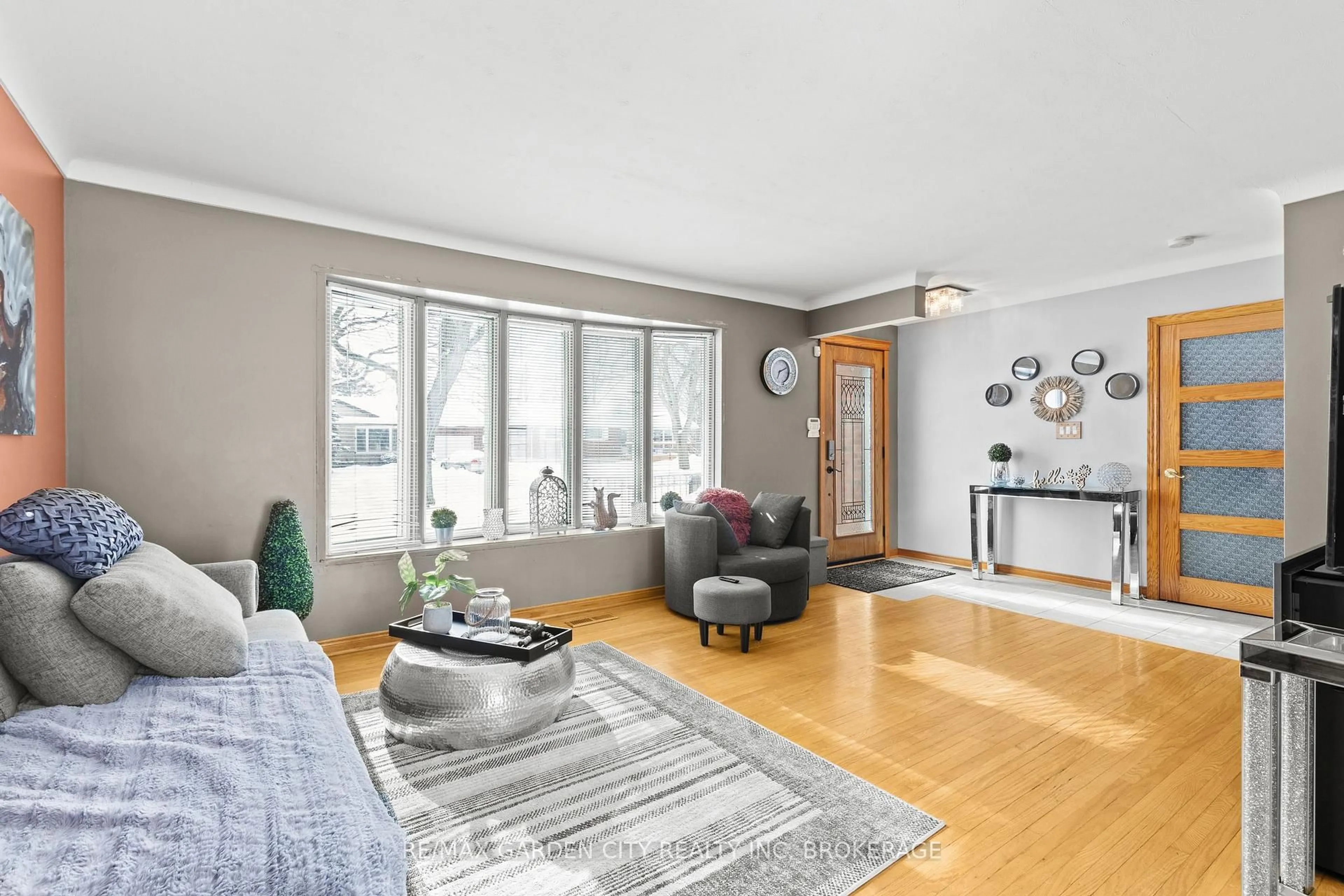 Living room with furniture, unknown for 8842 Roosevelt St, Niagara Falls Ontario L2G 7A2