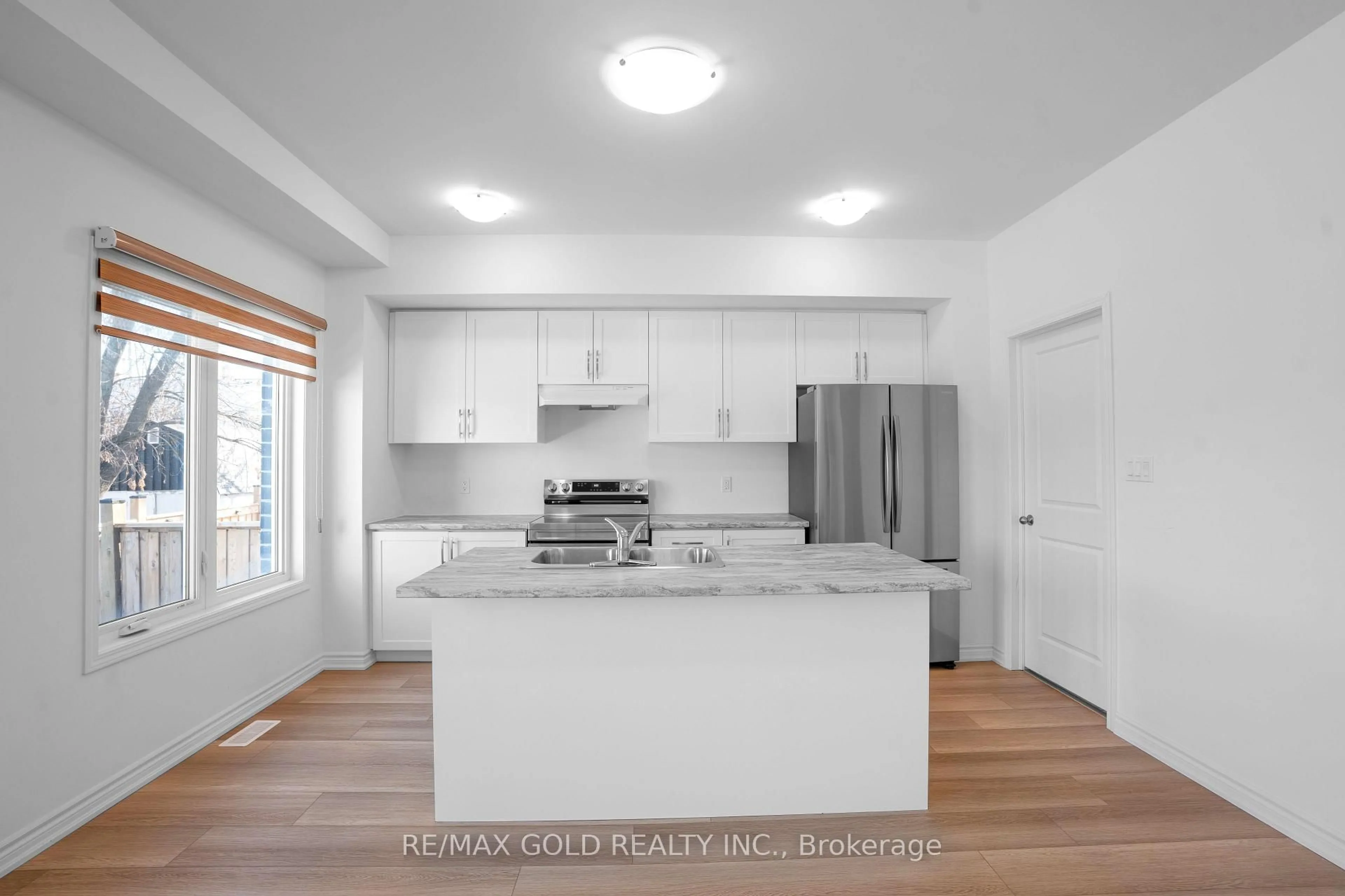 Open concept kitchen, unknown for 222 Pilkington St, Thorold Ontario L2V 0N5