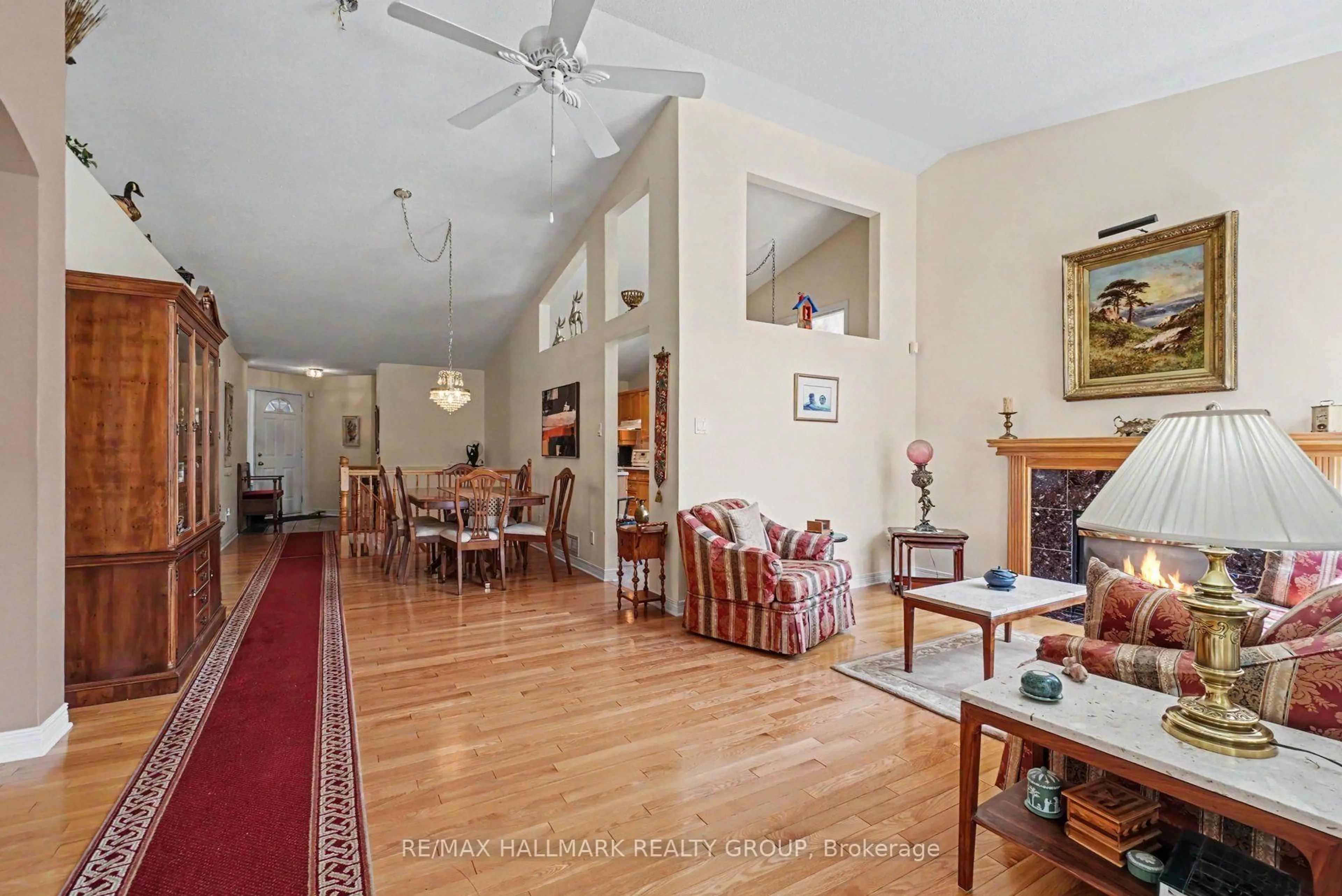 Indoor foyer for 13 Waterthrush Cres, Kanata Ontario K2M 2V2