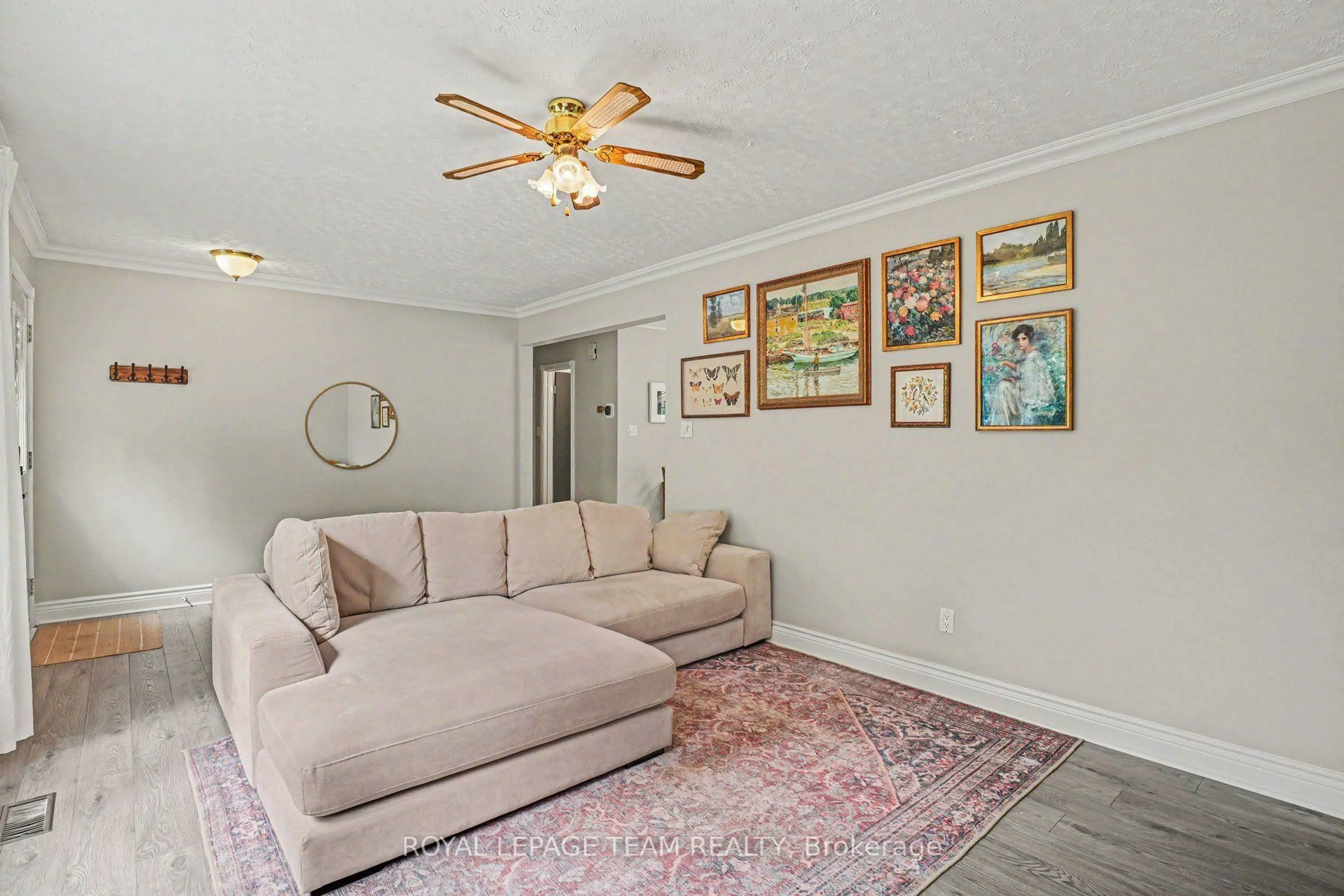 Living room with furniture, unknown for 400 Wylie St, Almonte Ontario K0A 1A0