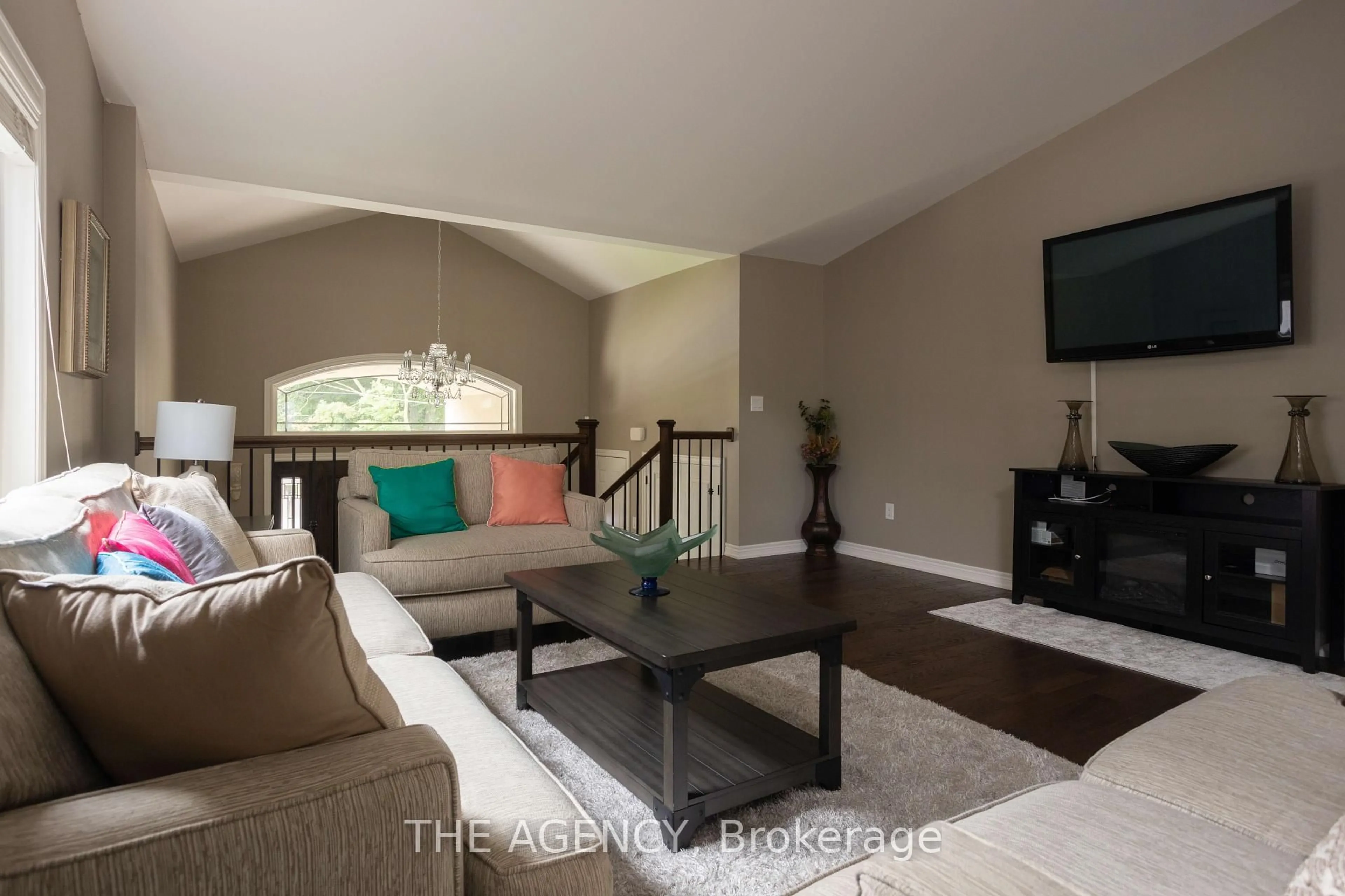Living room with furniture, unknown for 6737 CULP St, Niagara Falls Ontario L2G 2C5