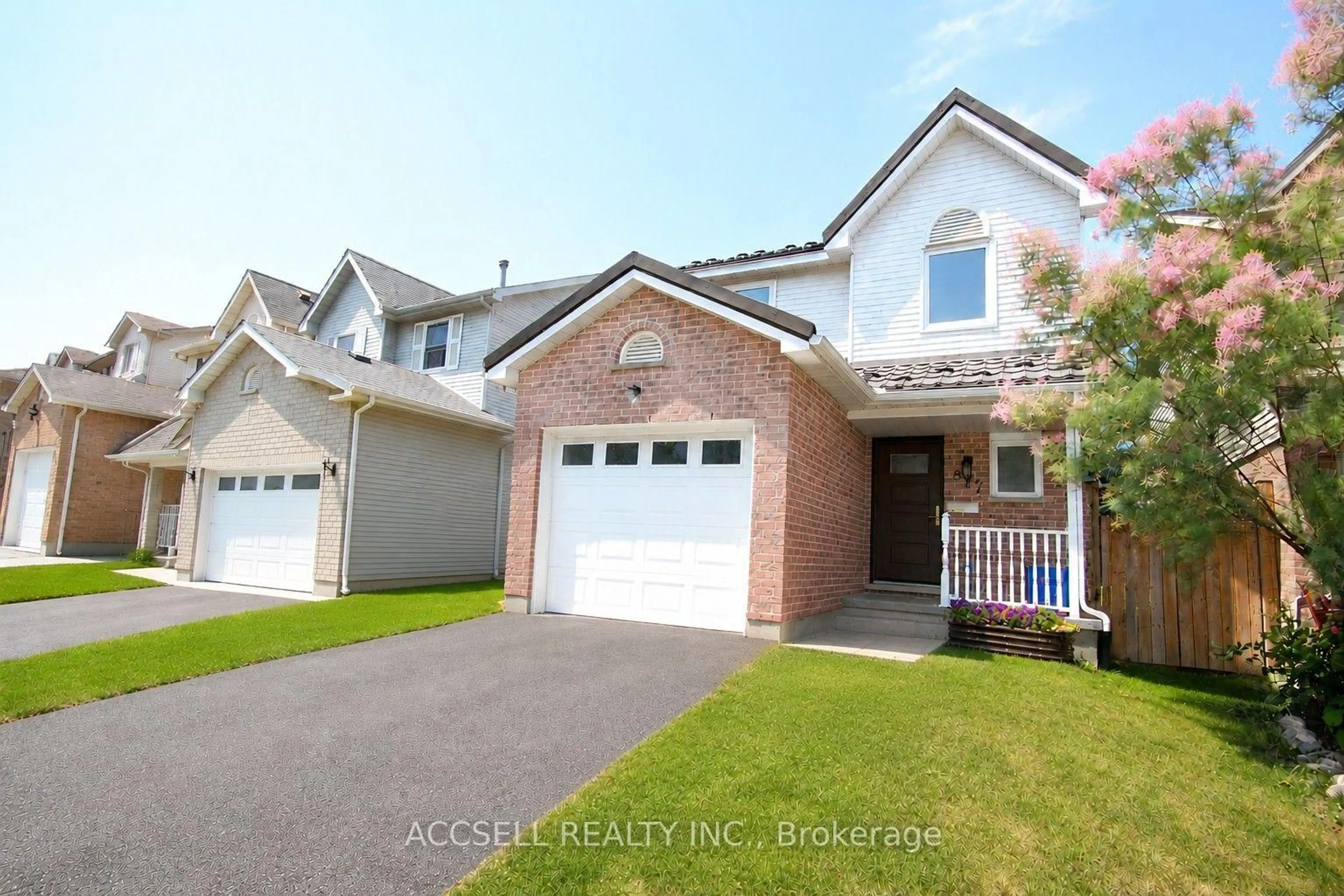 Unknown for 877 Shelborne St, London South Ontario N5Z 5A7