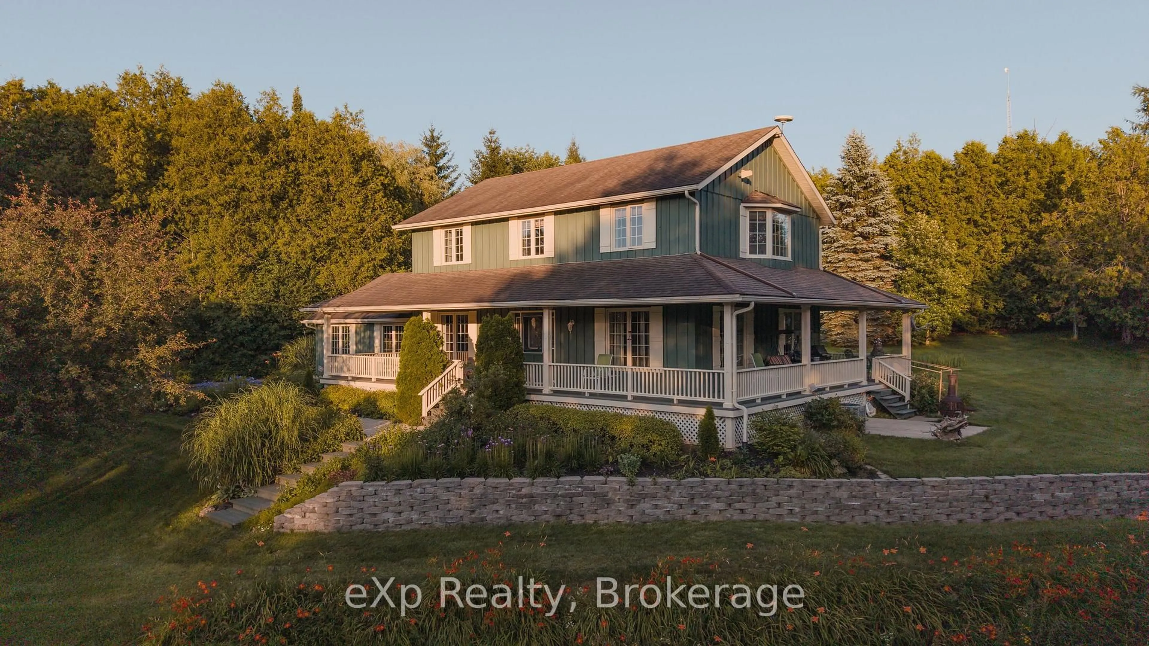 A pic from outside/outdoor area/front of a property/back of a property/a pic from drone, unknown for 243204 Southgate 24 Rd, Southgate Ontario N0G 1R0