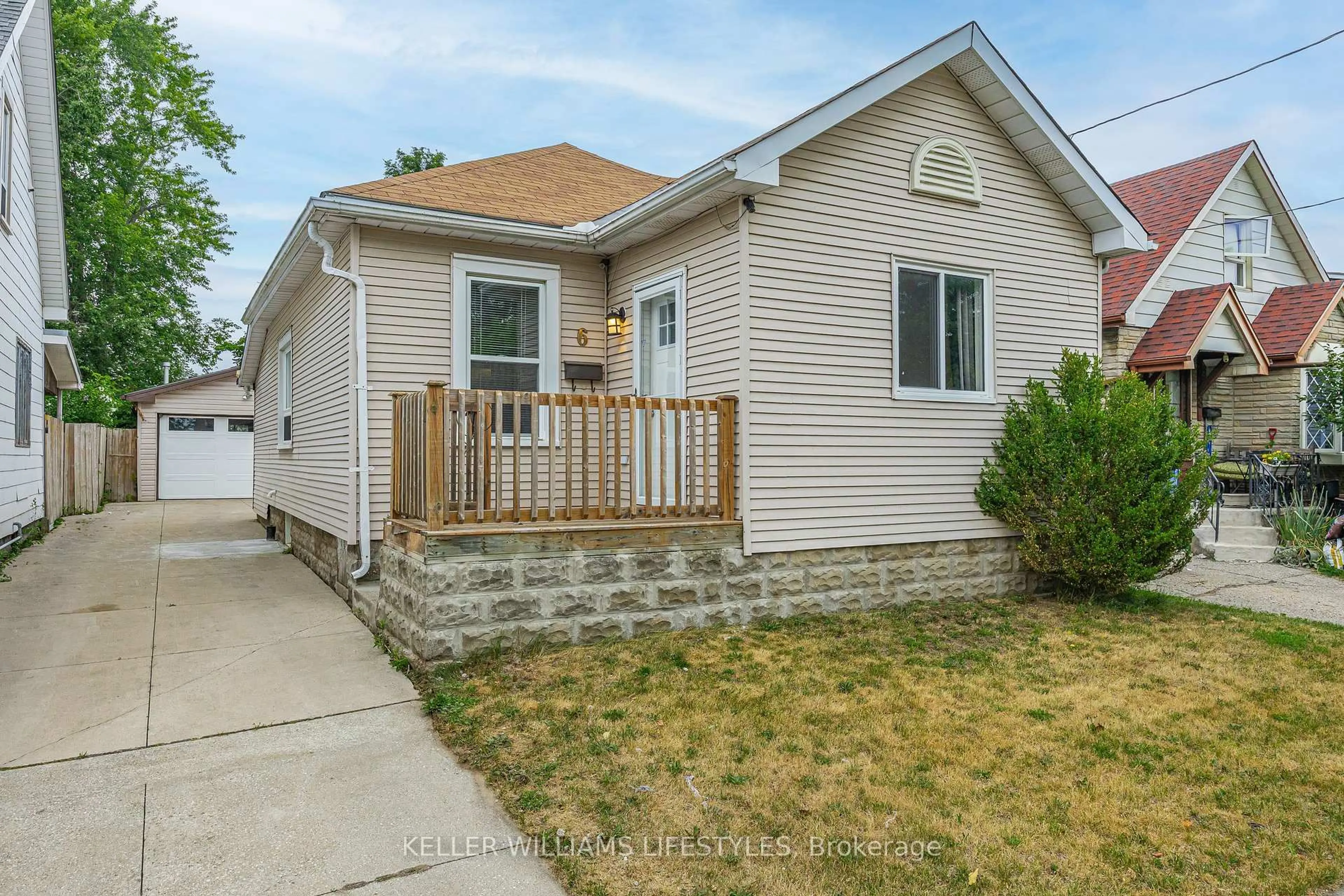 Home with vinyl exterior material, street for 6 Ward St, London East Ontario N5Z 1B8