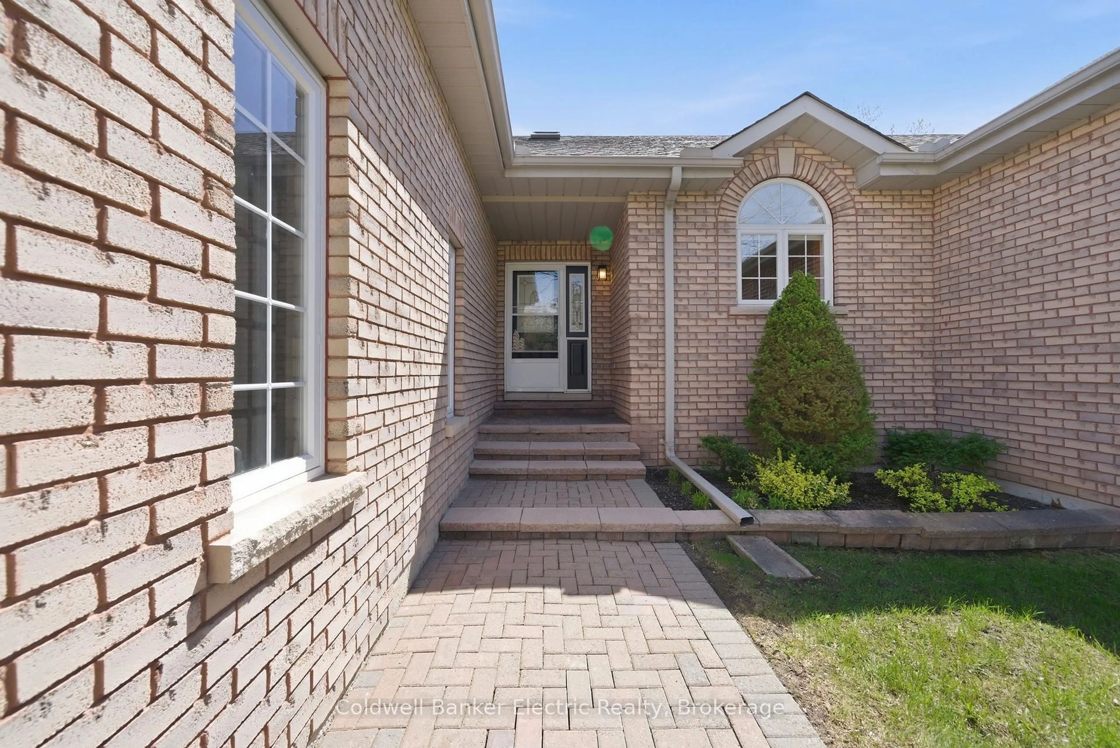 Home with brick exterior material, street for 300 Franmor Dr #40, Peterborough Ontario K9H 7R2