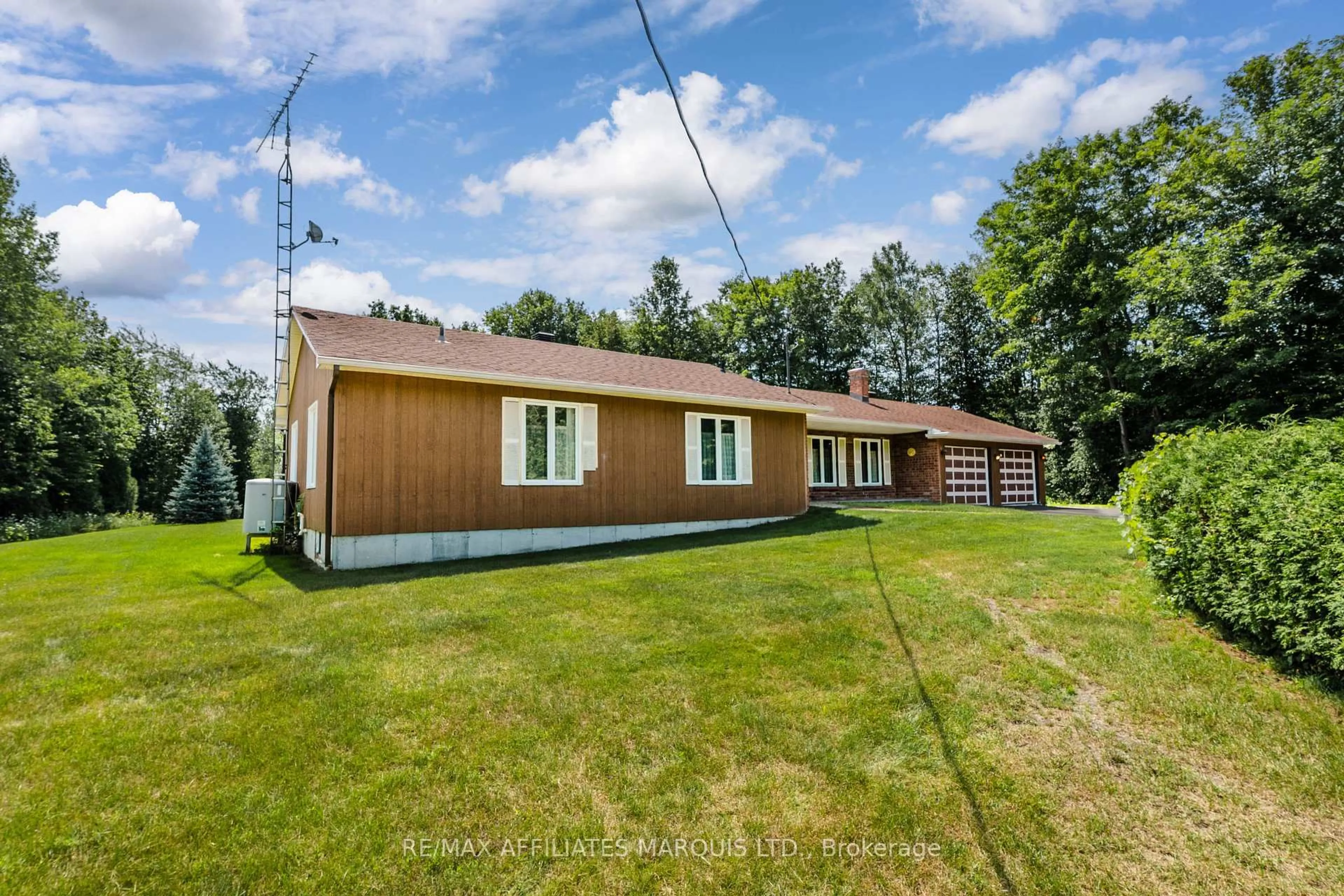 Unknown for 19458 Caber Rd, South Glengarry Ontario K0C 1S0
