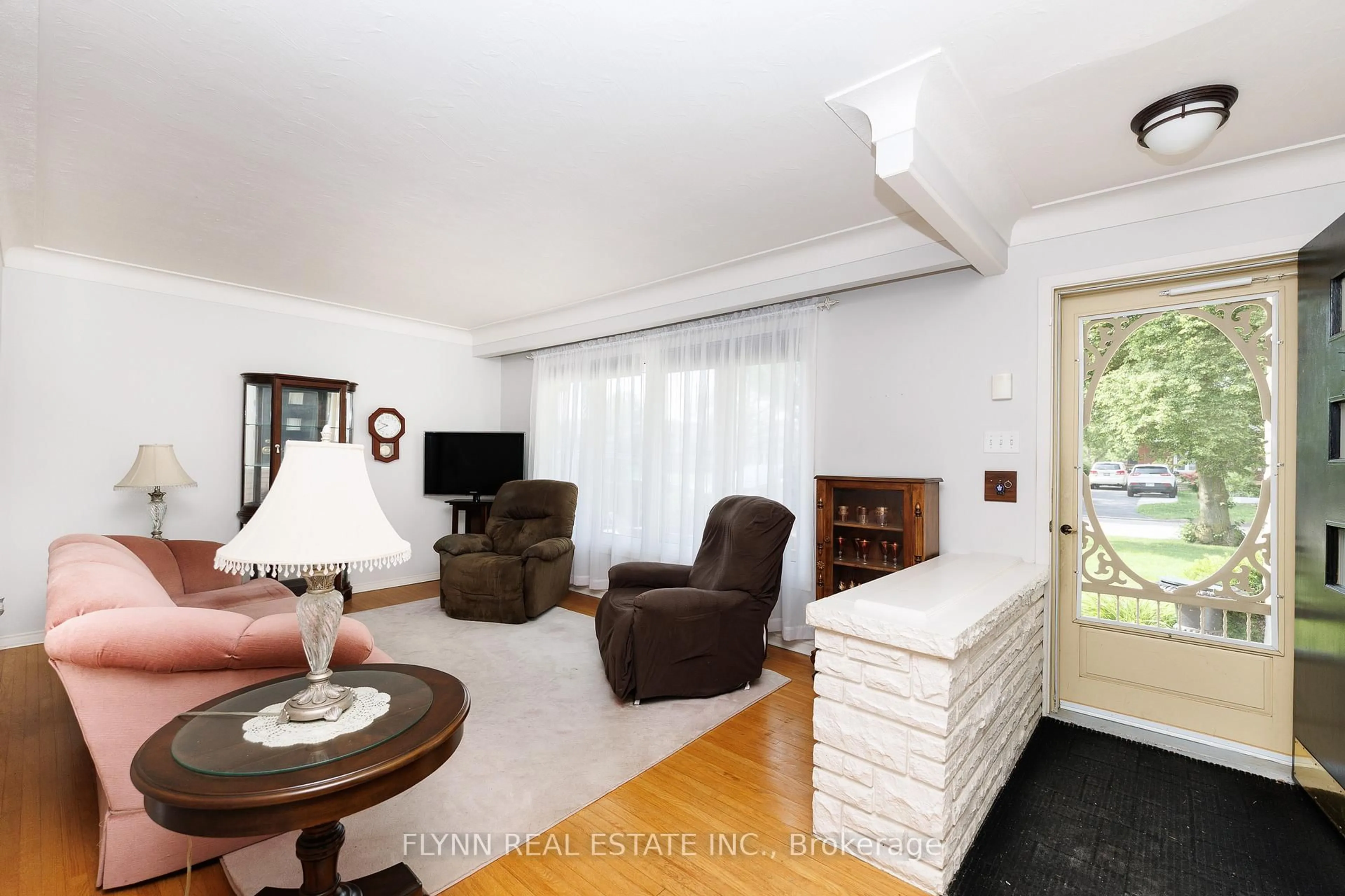 Living room with furniture, unknown for 8968 Banting Ave, Niagara Falls Ontario L2G 6Z9