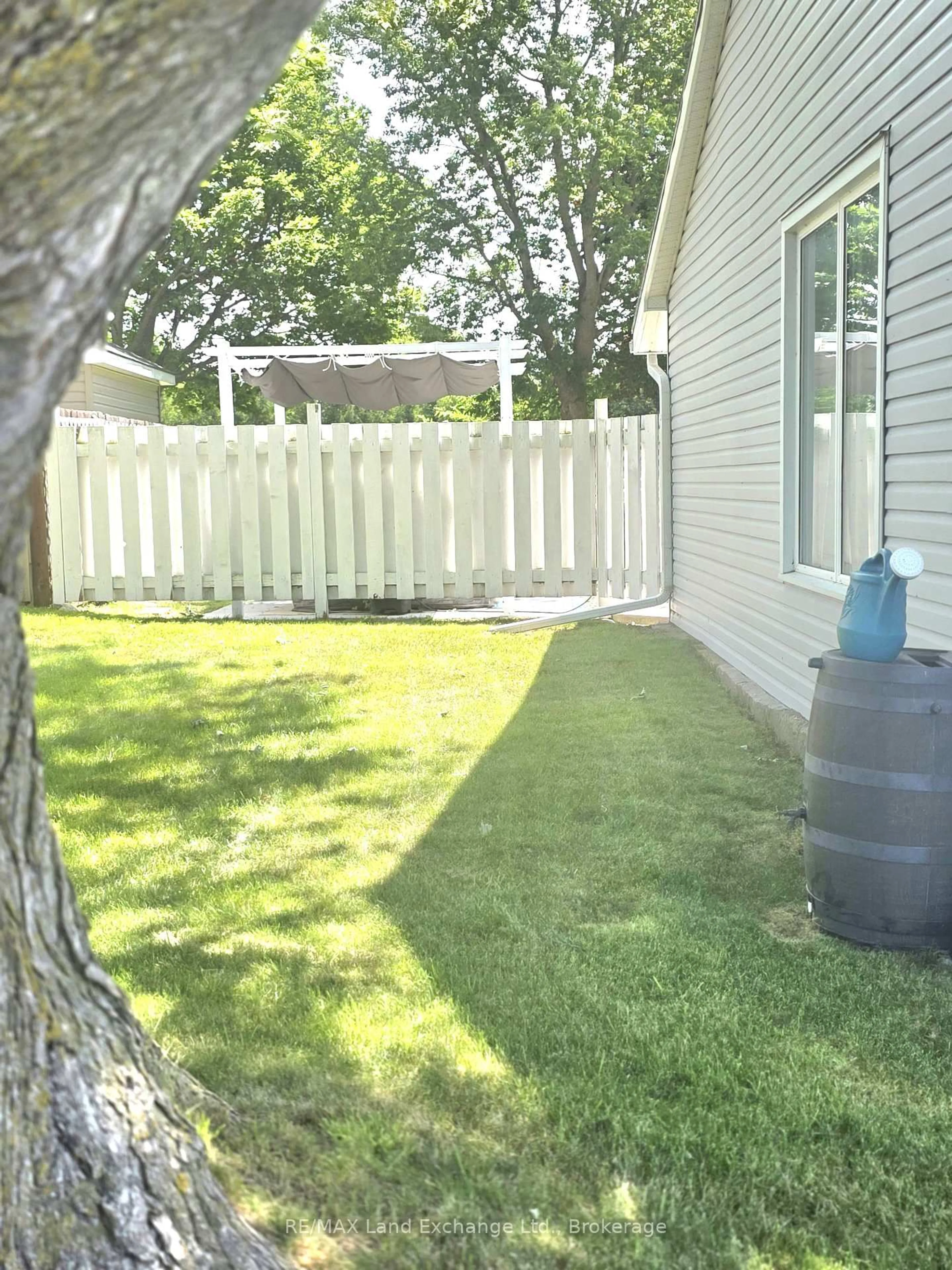 Patio, unknown for 265 Queen St, Kincardine Ontario N2Z 2S6