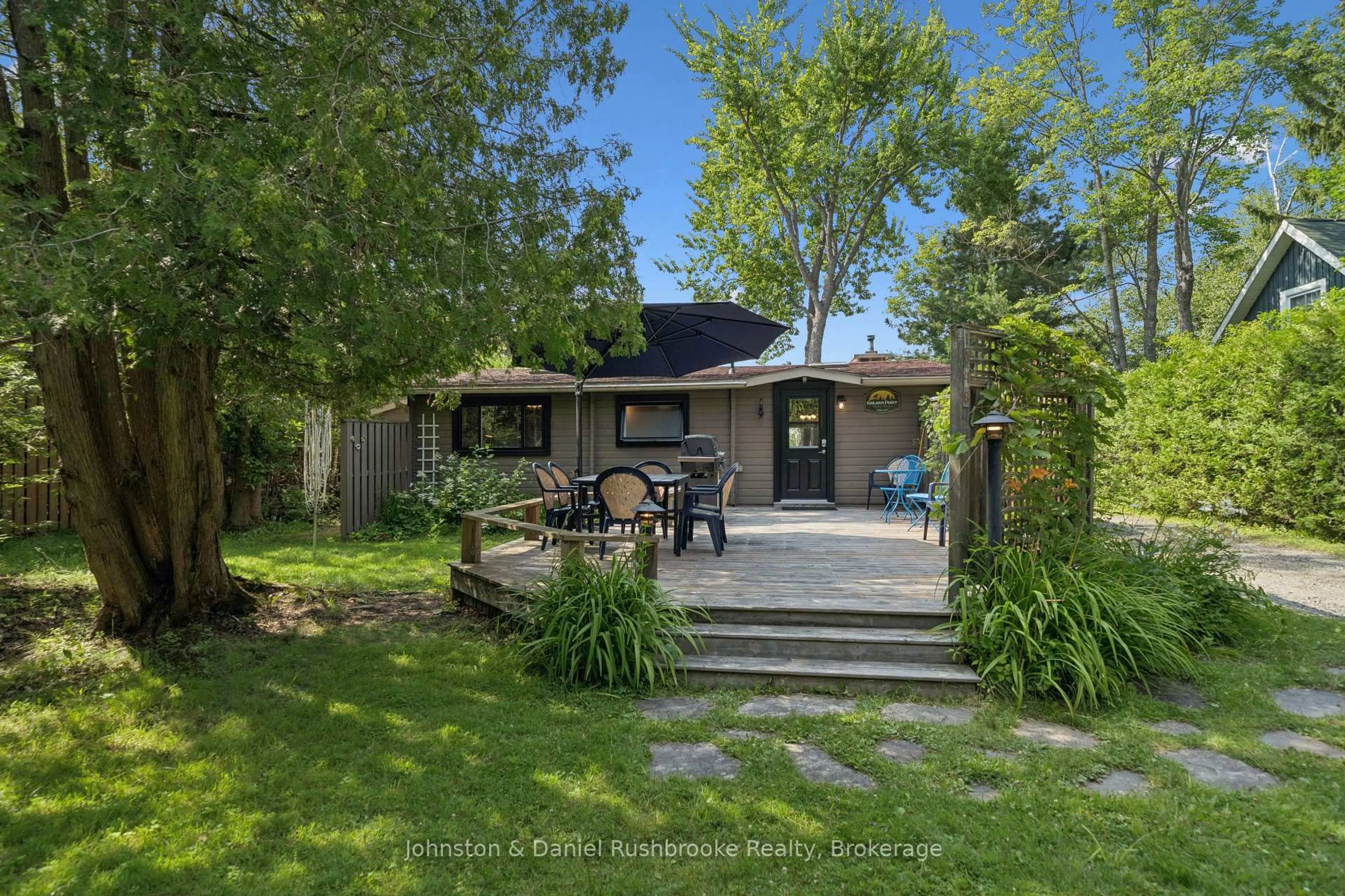 Unknown for 1046 Golden Point Rd, Bracebridge Ontario P1L 1W8