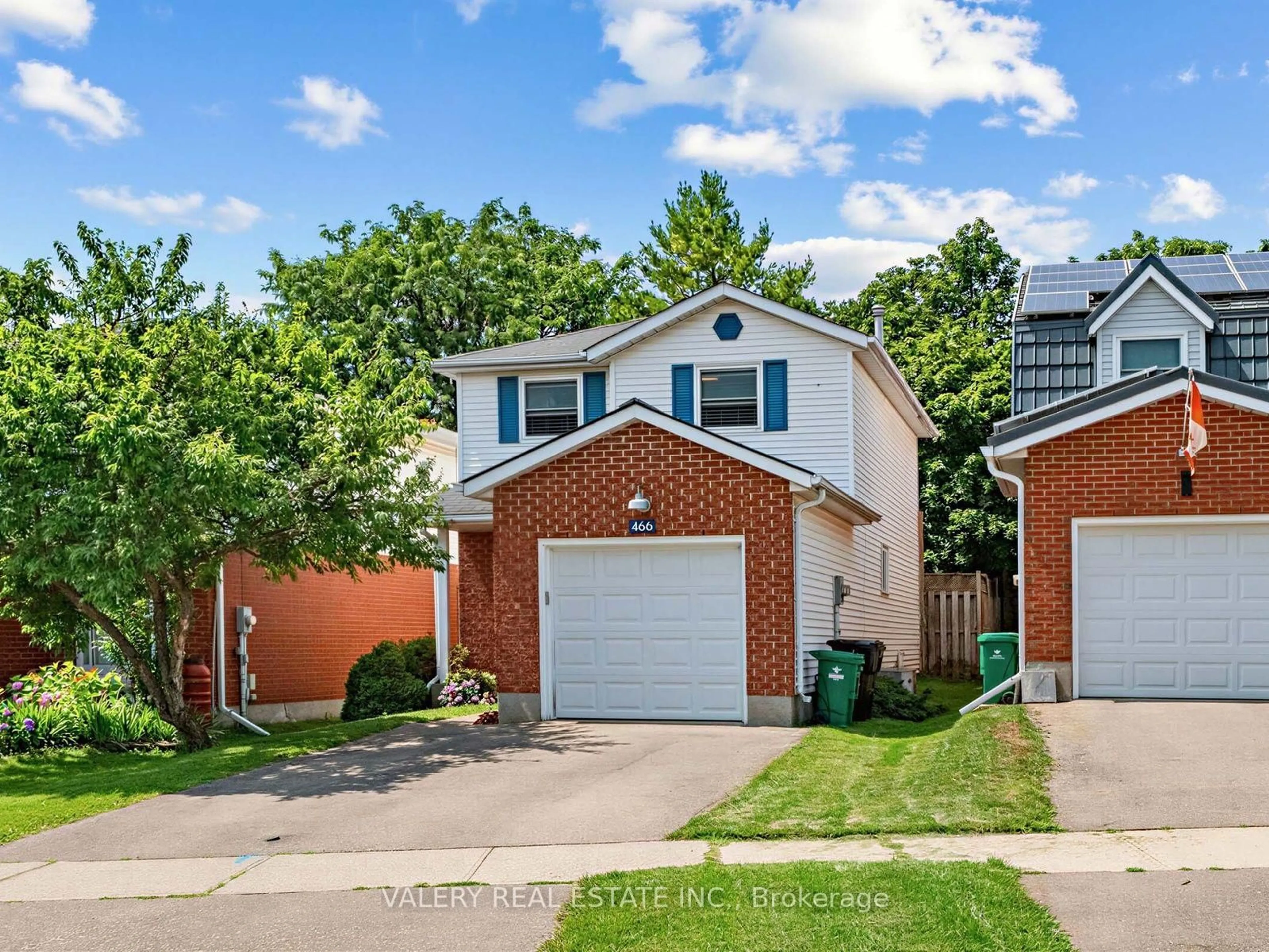 Home with brick exterior material, street for 466 Misty Cres, Kitchener Ontario N2B 3V6