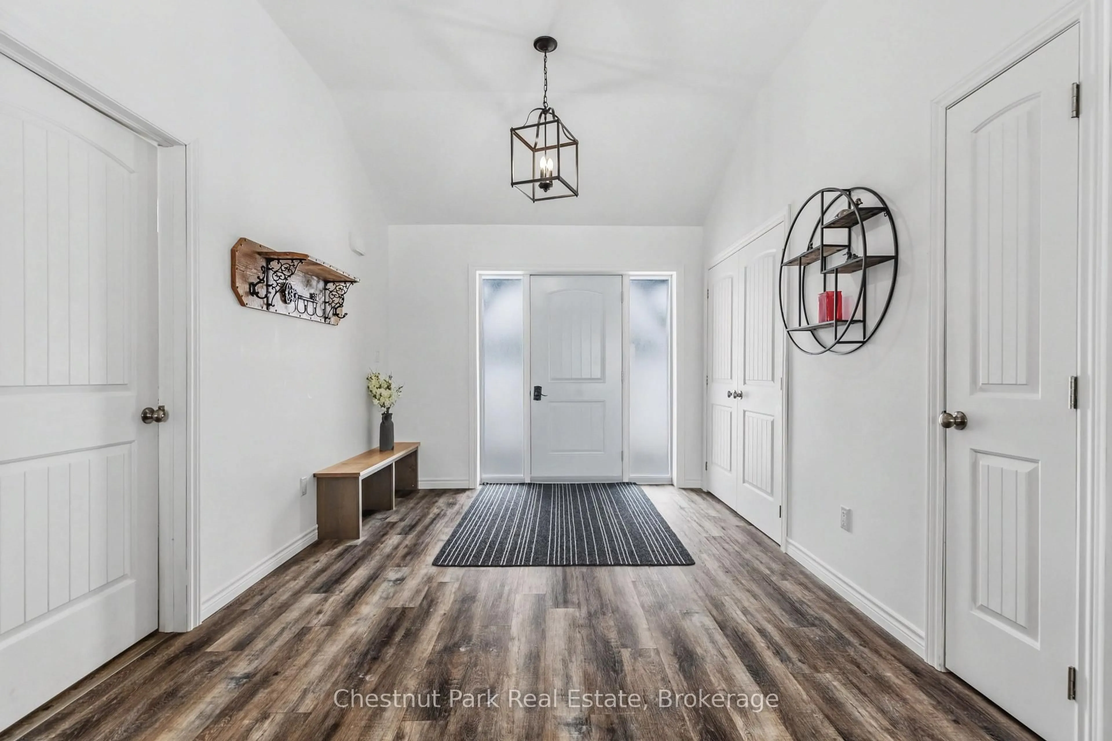 Indoor entryway for 1415 Concession Rd 6, Kincardine Ontario N0G 2T0
