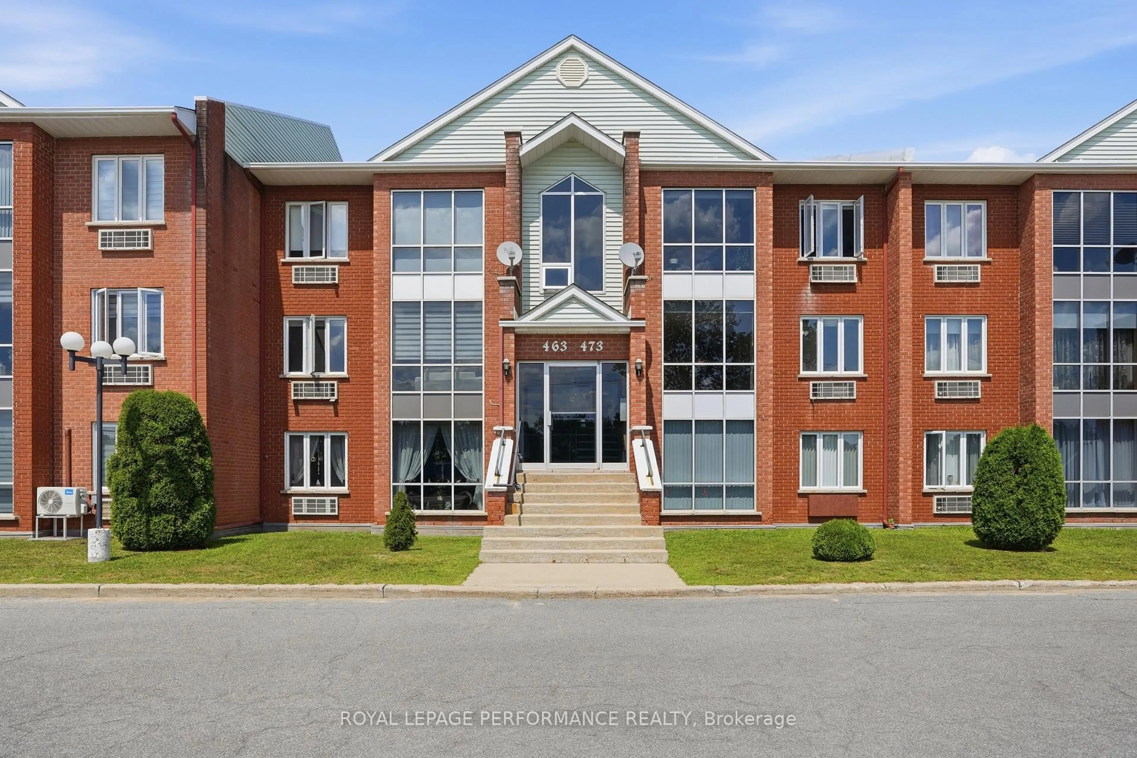 Unknown for 471 Spence Ave #4, Hawkesbury Ontario K6A 3A4