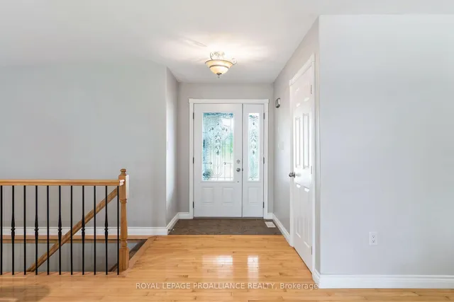 7 Albert St, Edwardsburgh/Cardinal 3