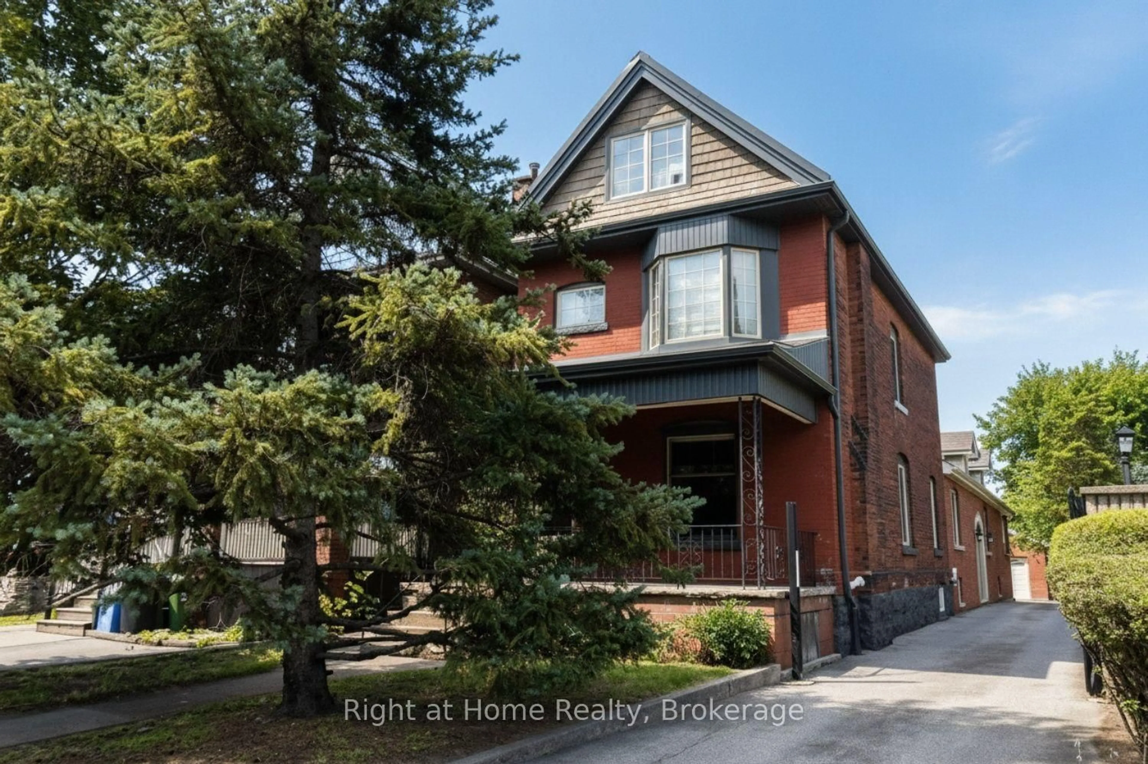 Home with brick exterior material, street for 506 Aberdeen Ave, Hamilton Ontario L8P 2S2