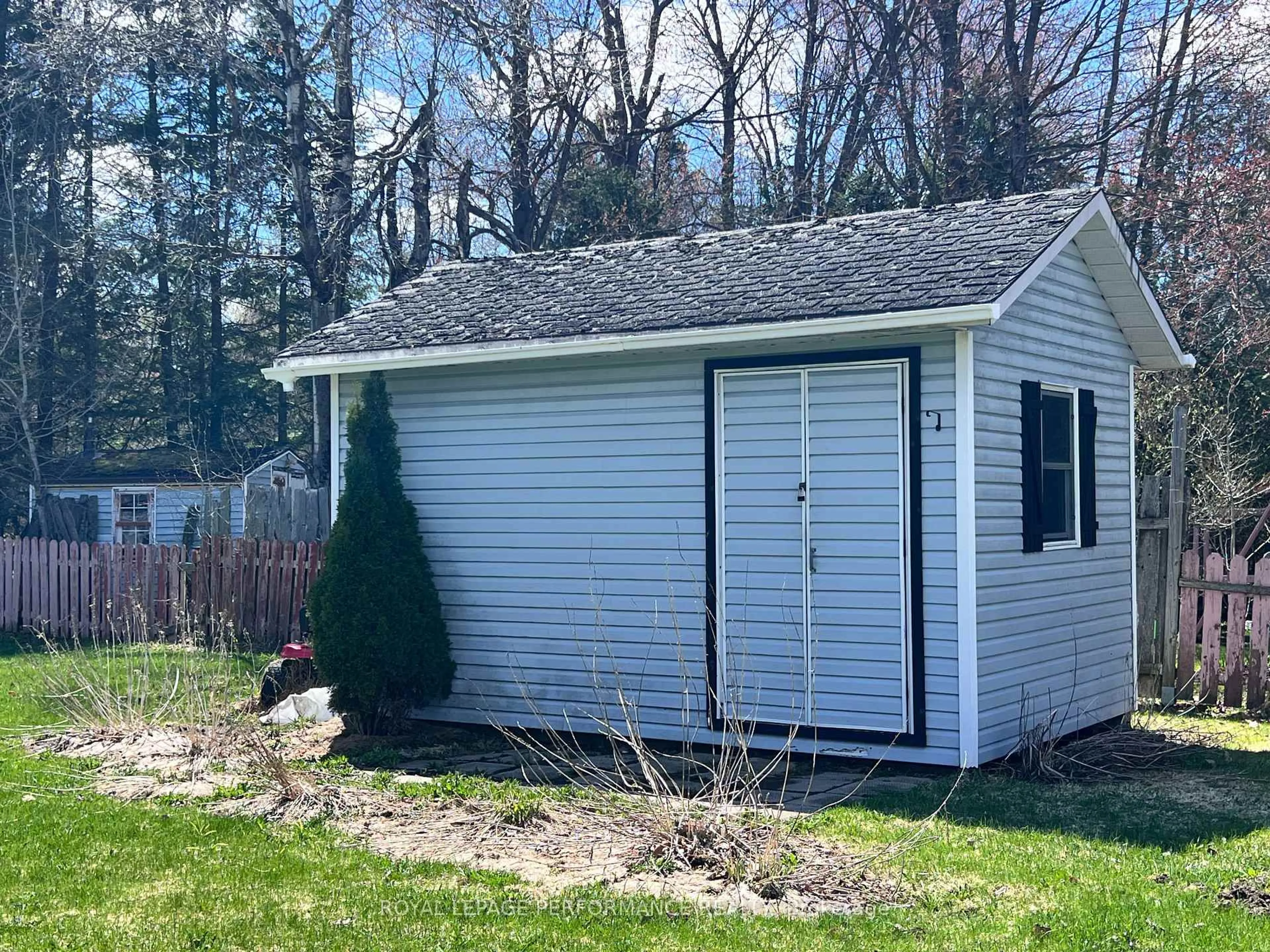 Shed for 2082 Sandy Hill Rd, Champlain Ontario K0B 1K0