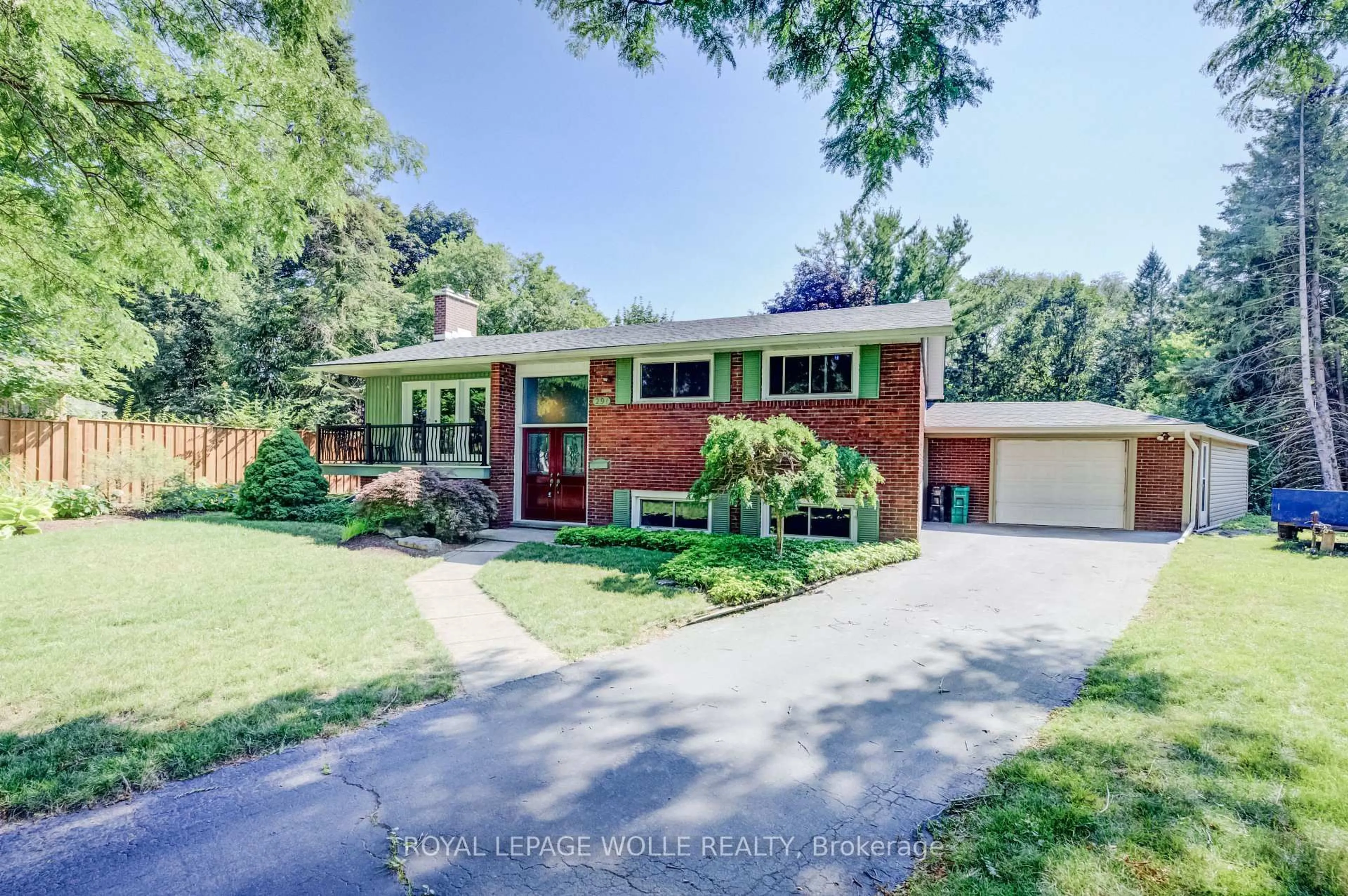 Home with brick exterior material, street for 291 Villa Pl, Waterloo Ontario N2J 3X6