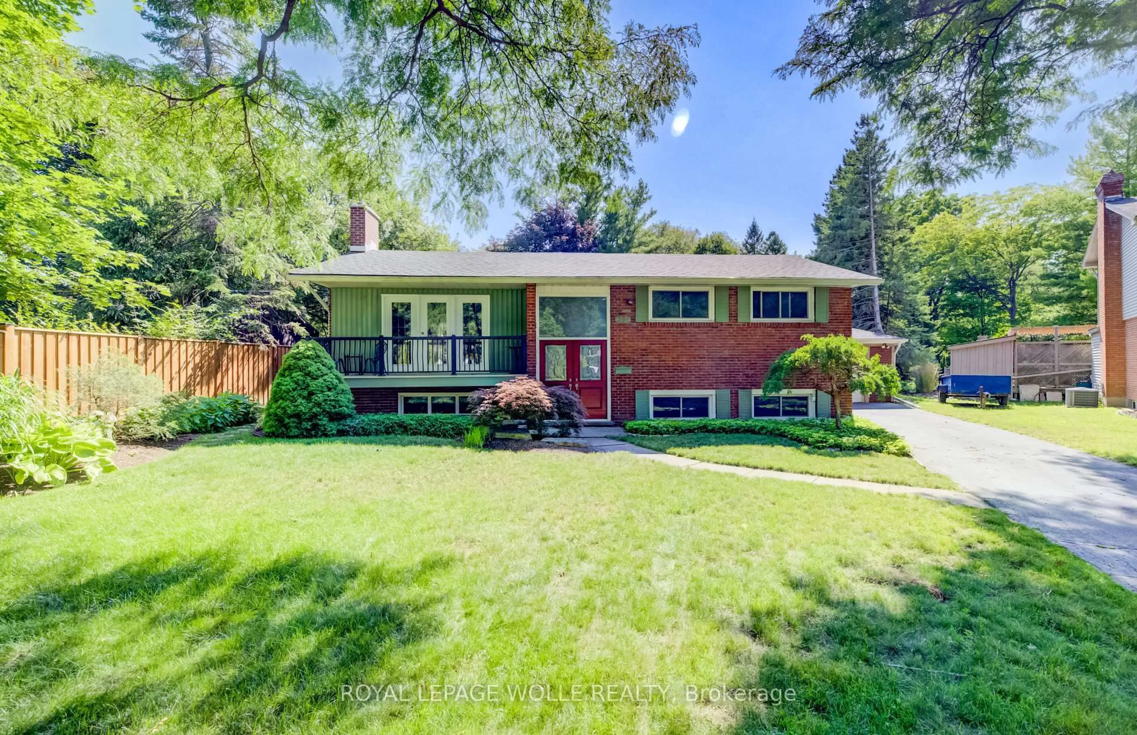Home with brick exterior material, street for 291 Villa Pl, Waterloo Ontario N2J 3X6