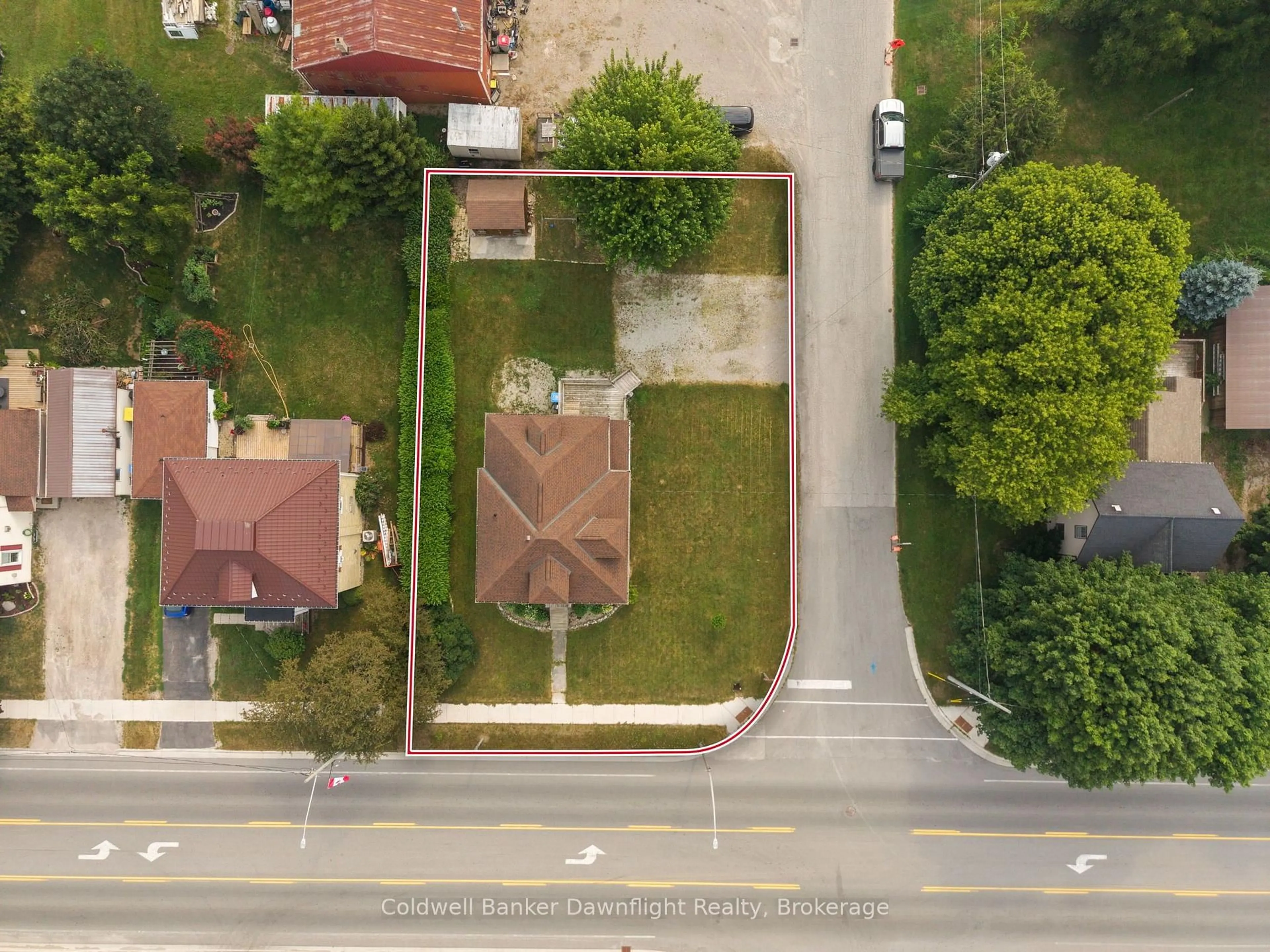 A pic from outside/outdoor area/front of a property/back of a property/a pic from drone, street for 75 London Rd, Bluewater Ontario N0M 1X0