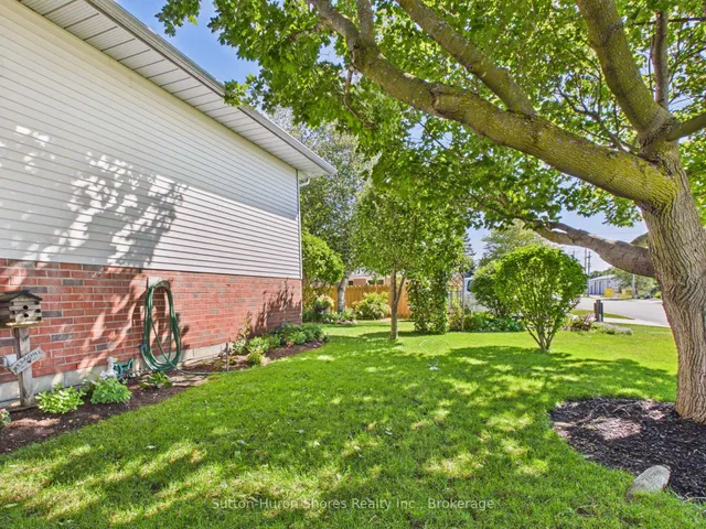 762 Bradford St, Saugeen Shores 5