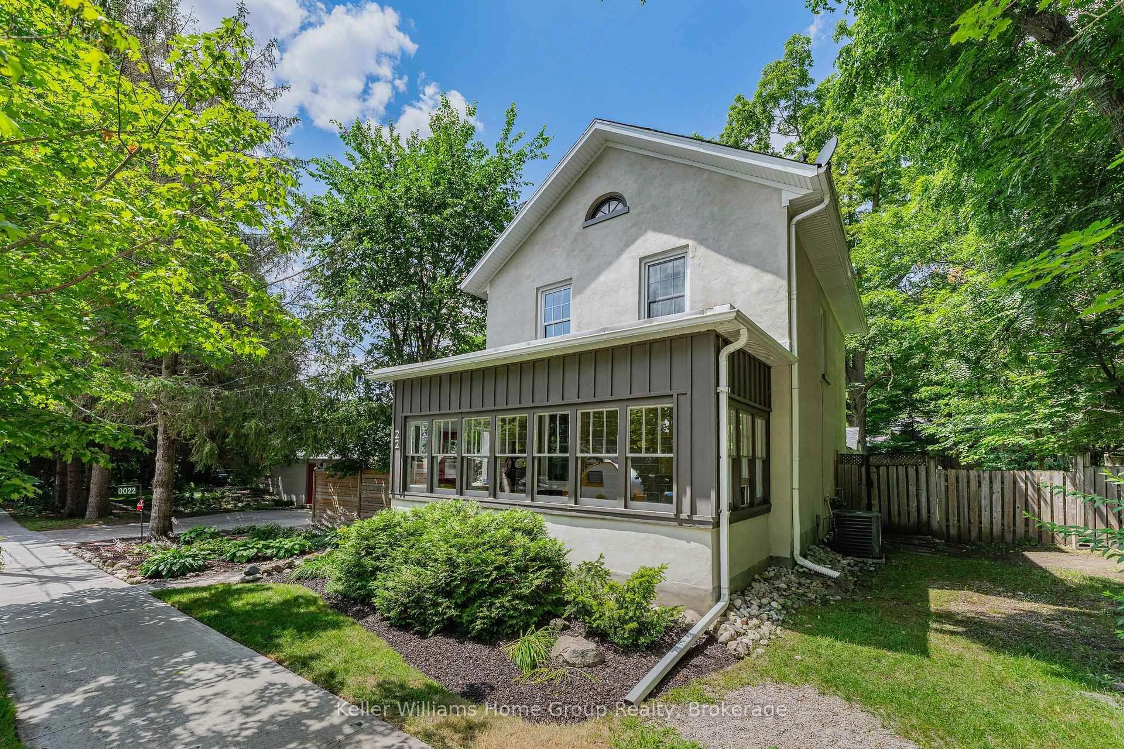 Unknown for 22 Sophia St, Centre Wellington Ontario N0B 1S0