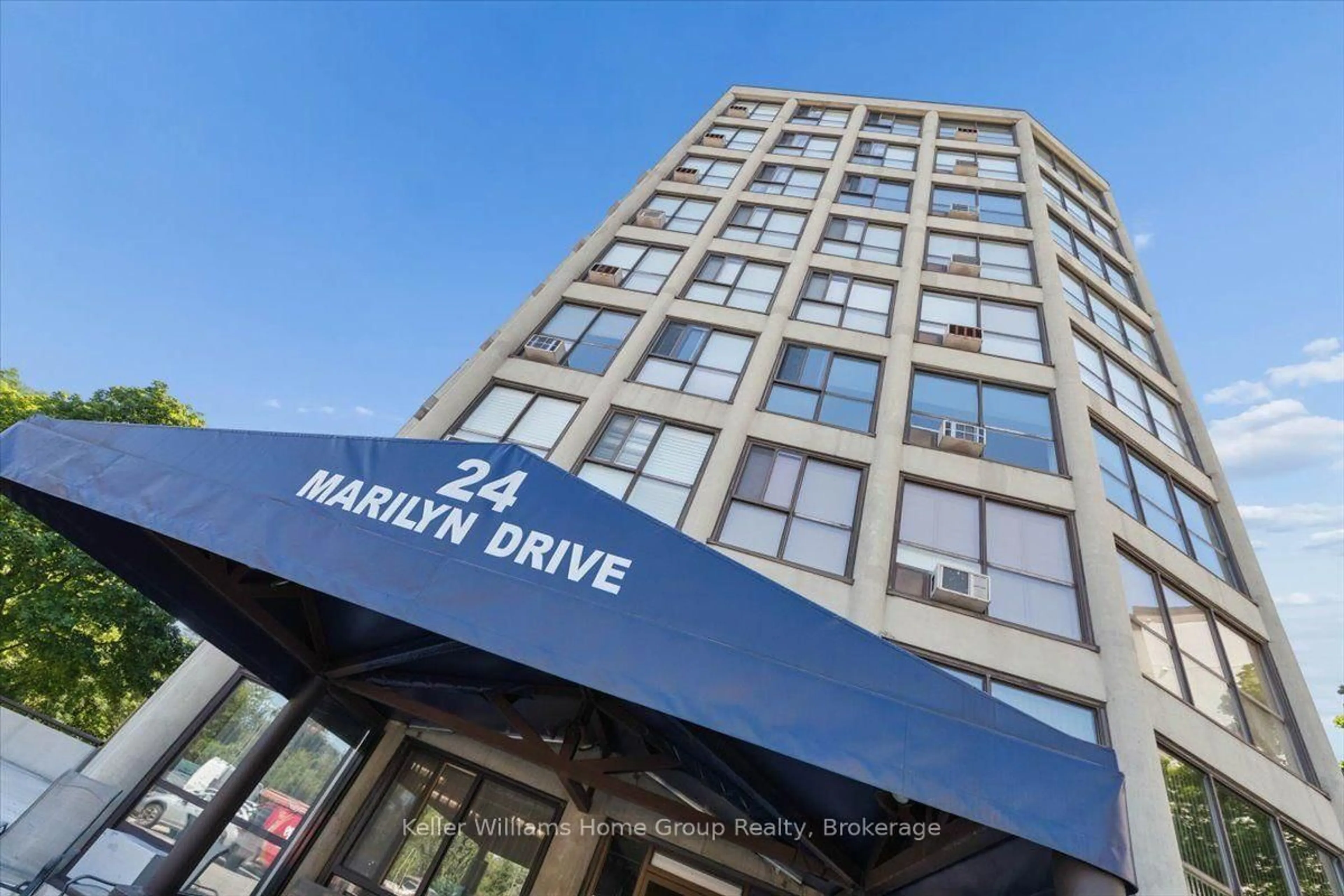 Indoor foyer for 24 Marilyn Dr #902, Guelph Ontario N1H 8E9