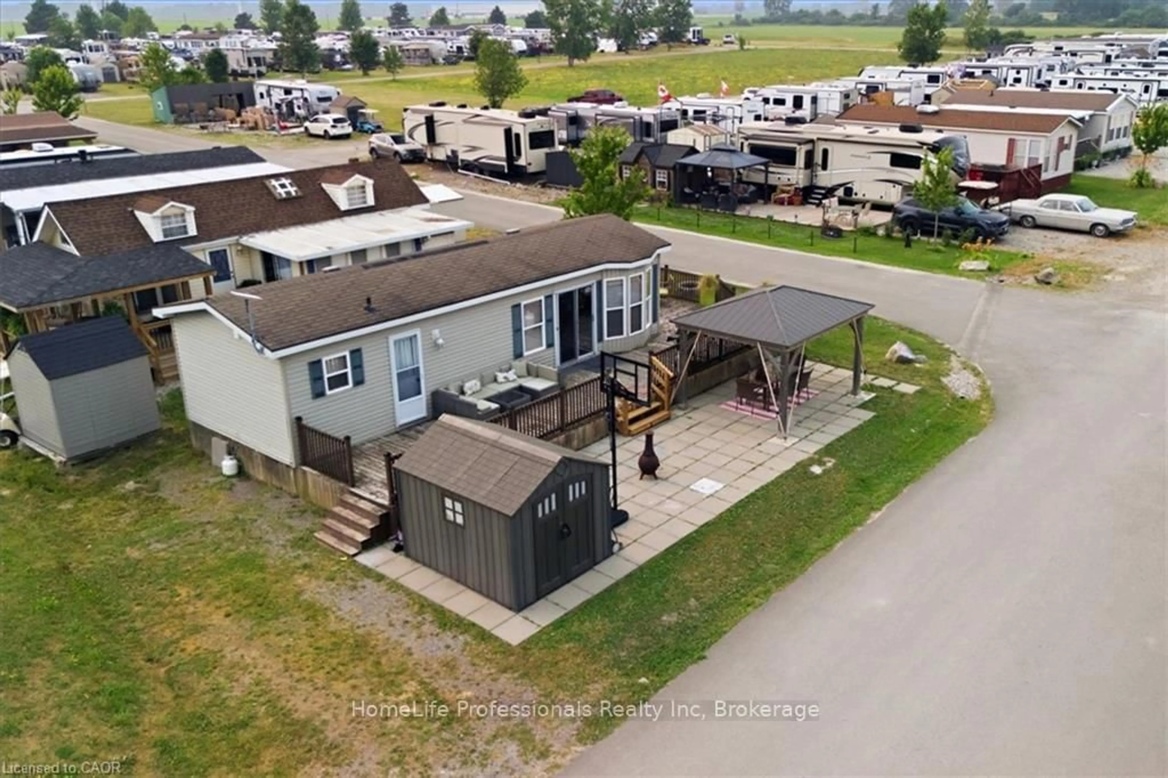 A pic from outside/outdoor area/front of a property/back of a property/a pic from drone, unknown for 659 PORT MAITLAND Rd #54L, Haldimand Ontario N1A 2W6