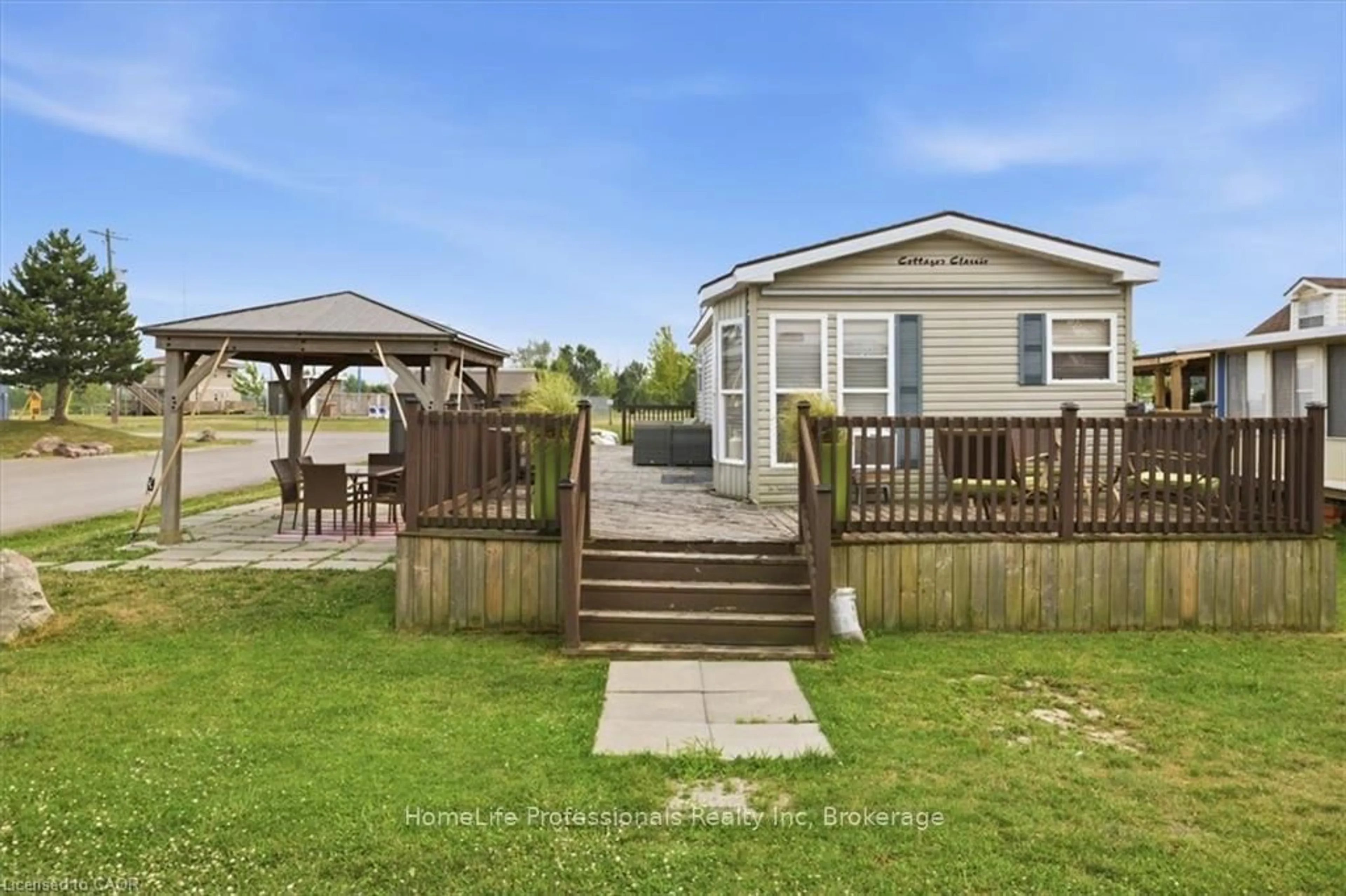 A pic from outside/outdoor area/front of a property/back of a property/a pic from drone, water/lake/river/ocean view for 659 PORT MAITLAND Rd #54L, Haldimand Ontario N1A 2W6
