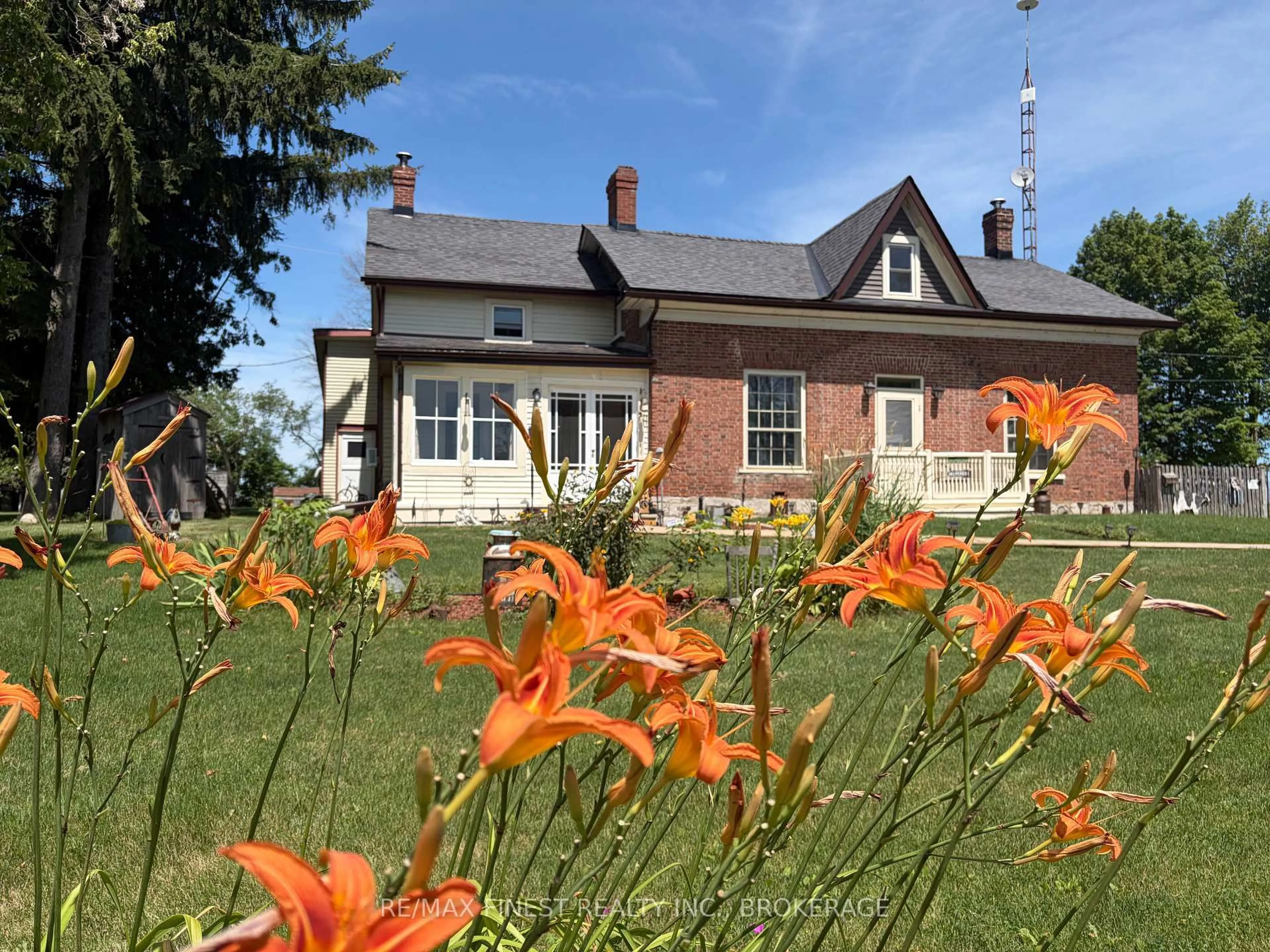 A pic from outside/outdoor area/front of a property/back of a property/a pic from drone, street for 2173 Switzerville Rd, Loyalist Ontario K7R 3K9