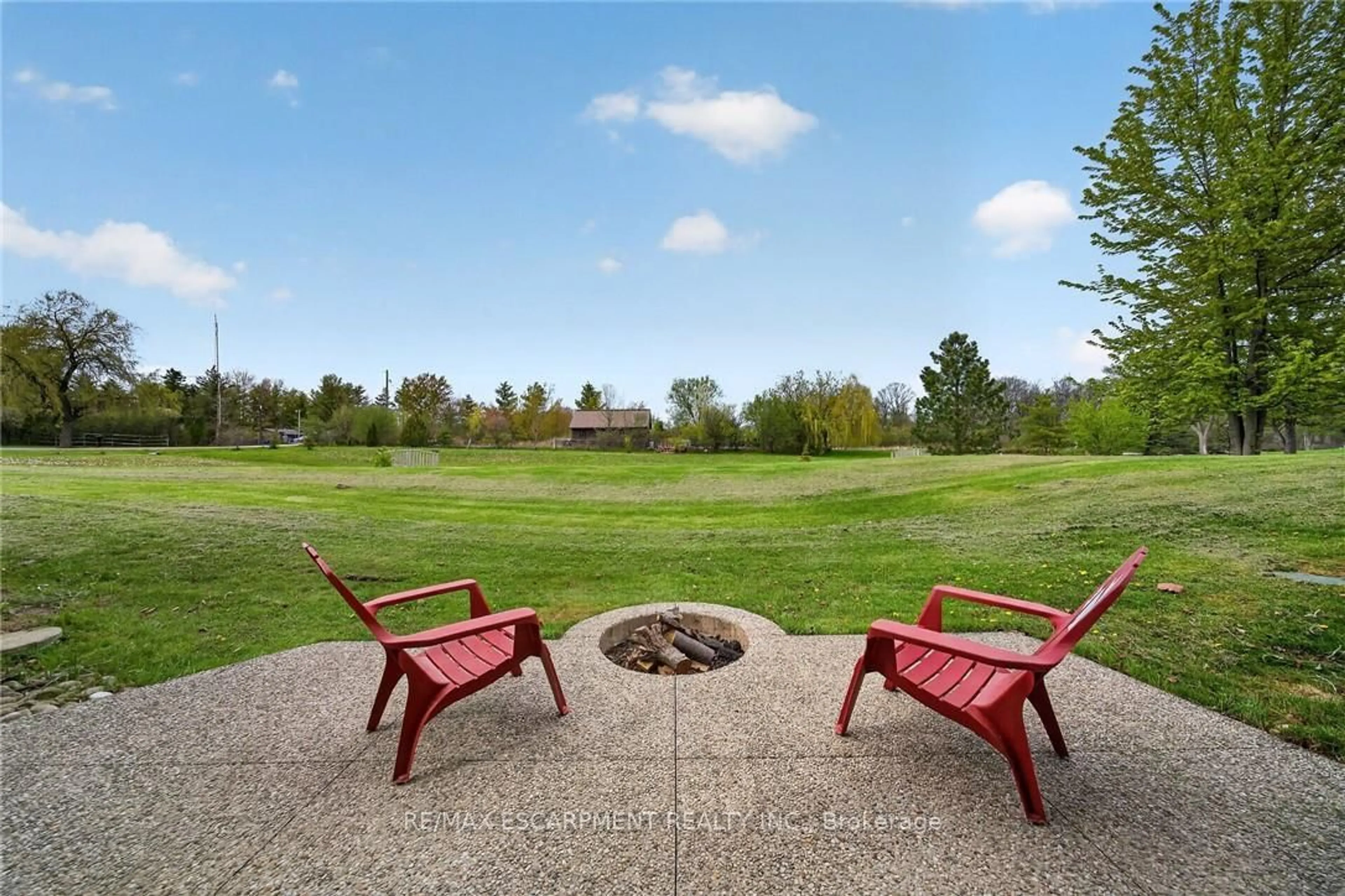 Patio, water/lake/river/ocean view for 20 Haldimand Tr, Haldimand Ontario N1A 1W9