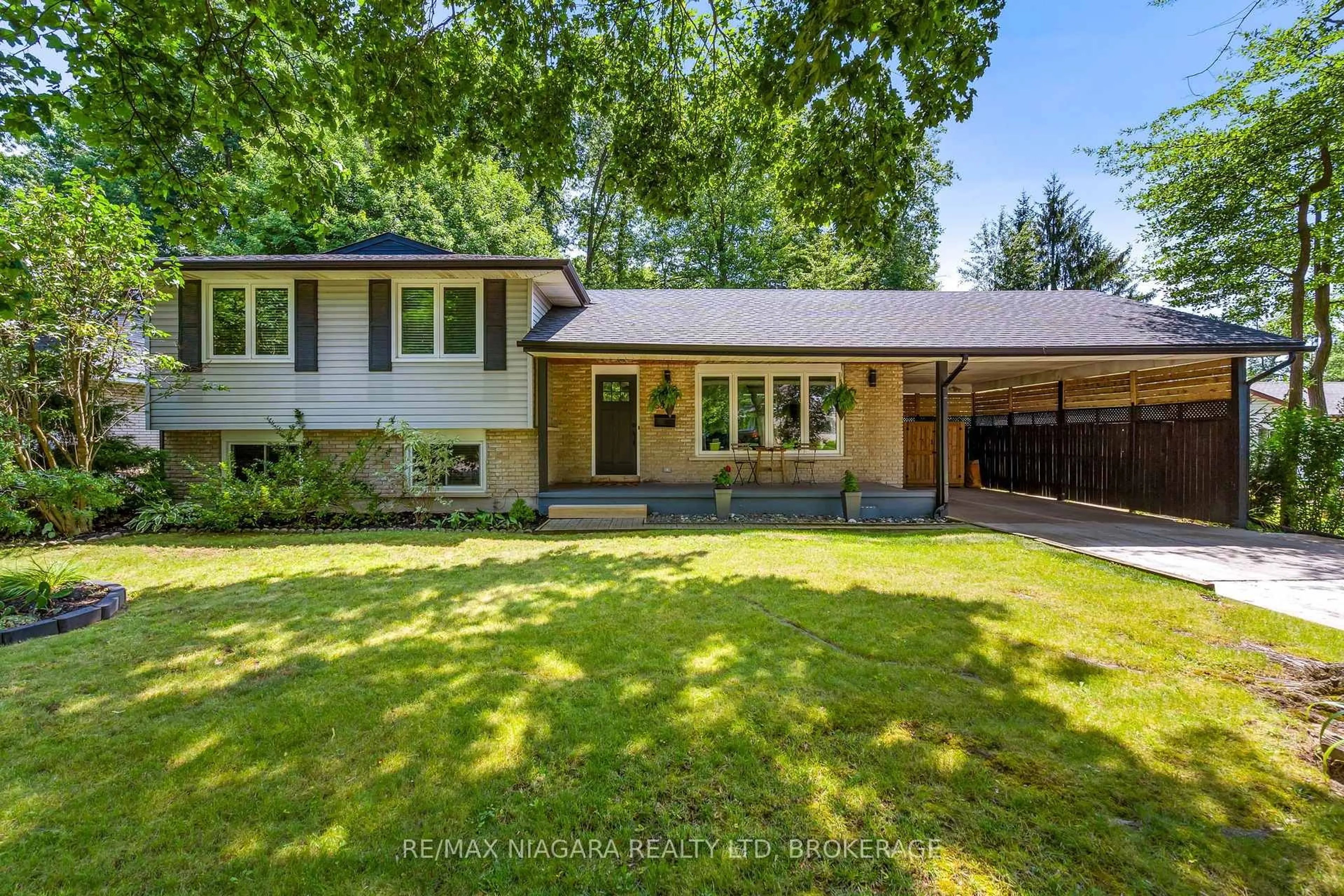 Unknown for 6866 Dellpark Dr, Niagara Falls Ontario L2J 2B8