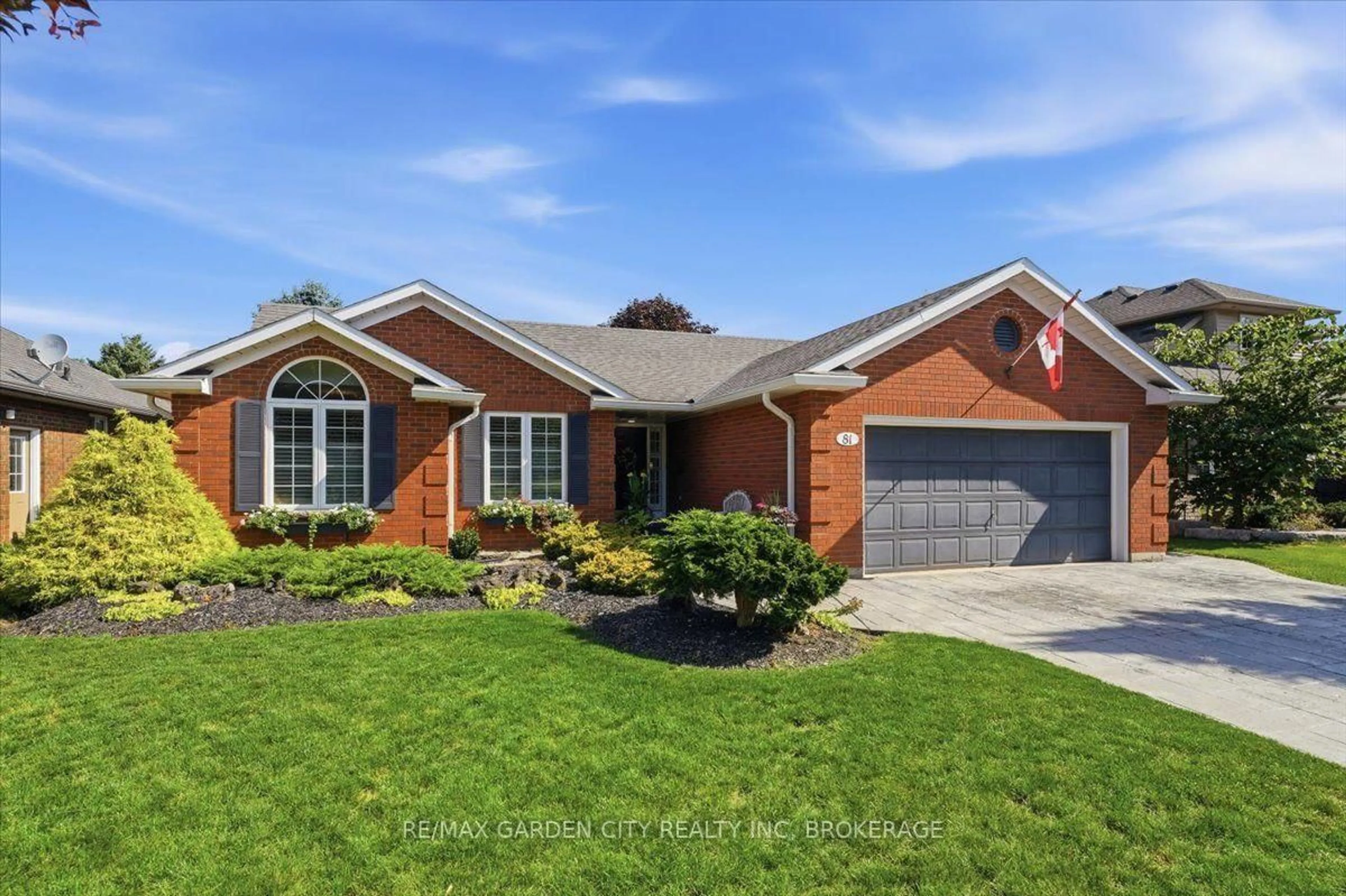 Home with brick exterior material, street for 81 SANDRA Dr, Pelham Ontario L0S 1C0