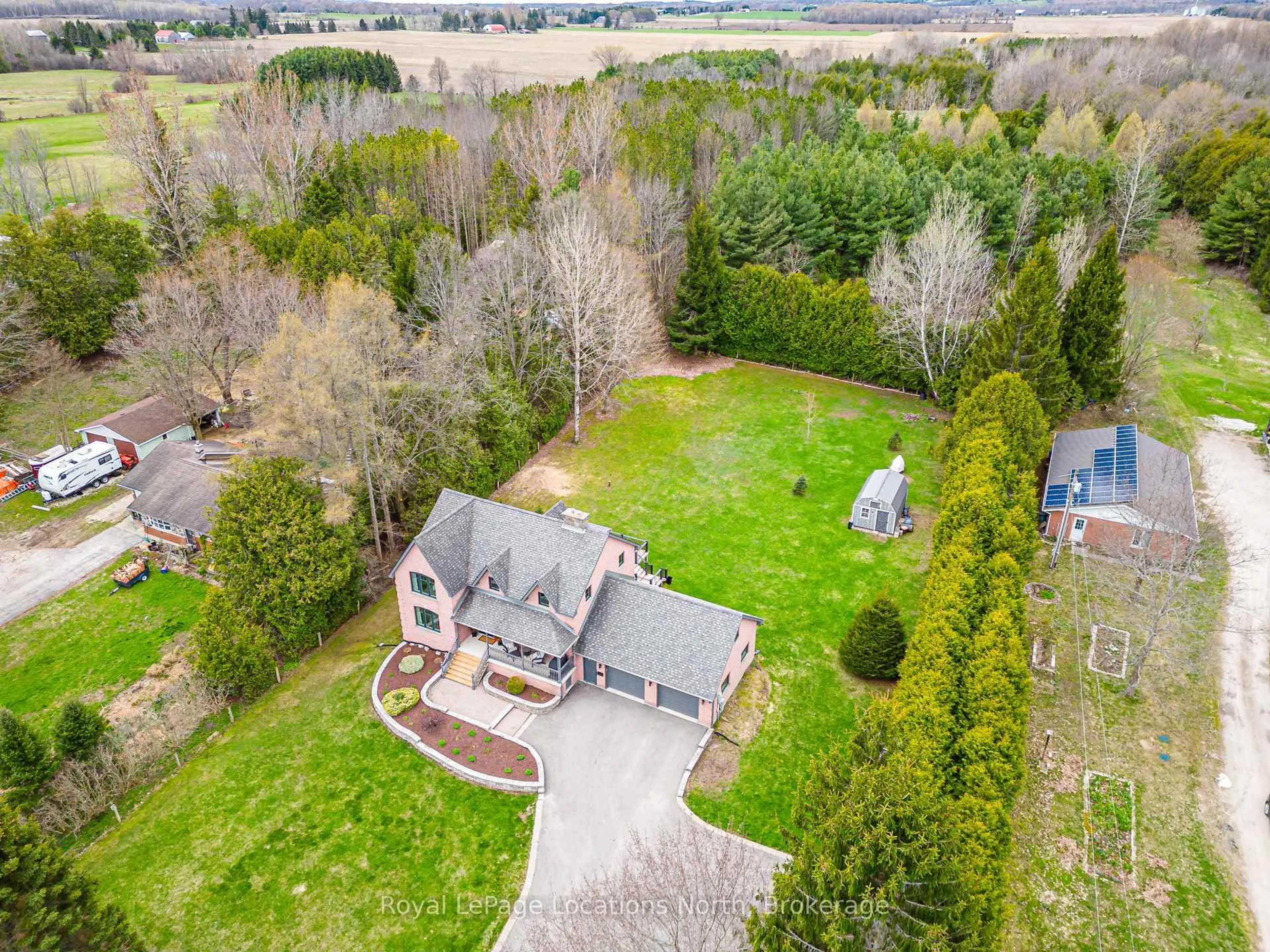 A pic from outside/outdoor area/front of a property/back of a property/a pic from drone, unknown for 158078 7th Line, Meaford Ontario N4L 1W5