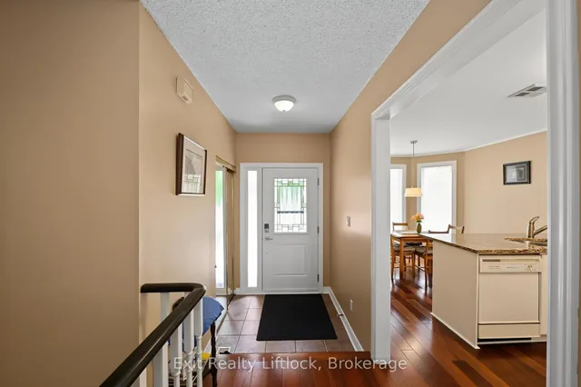 2522 Marsdale Dr, Peterborough 4