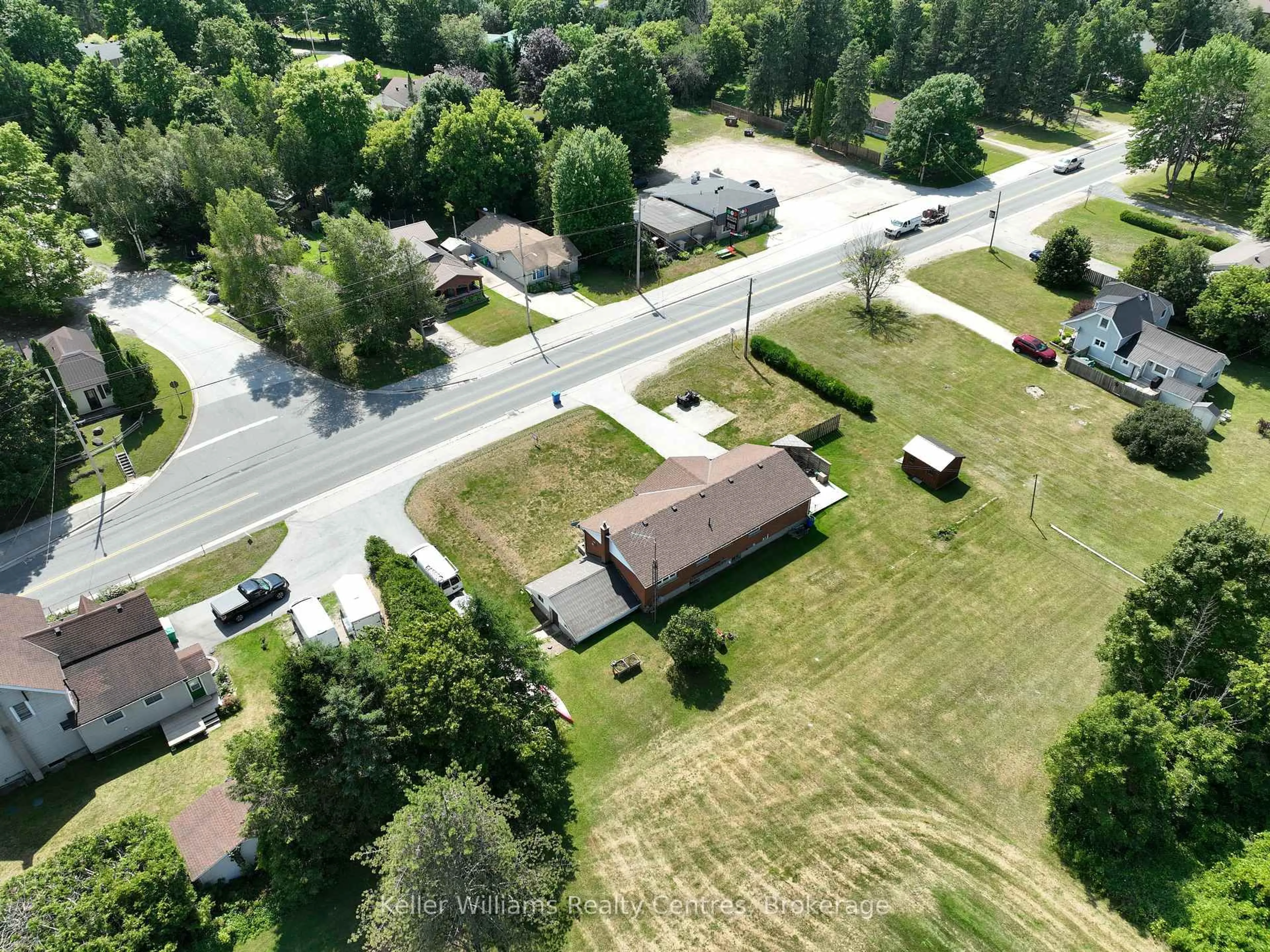 A pic from outside/outdoor area/front of a property/back of a property/a pic from drone, street for 458 Princess St, Georgian Bluffs Ontario N0H 2K0