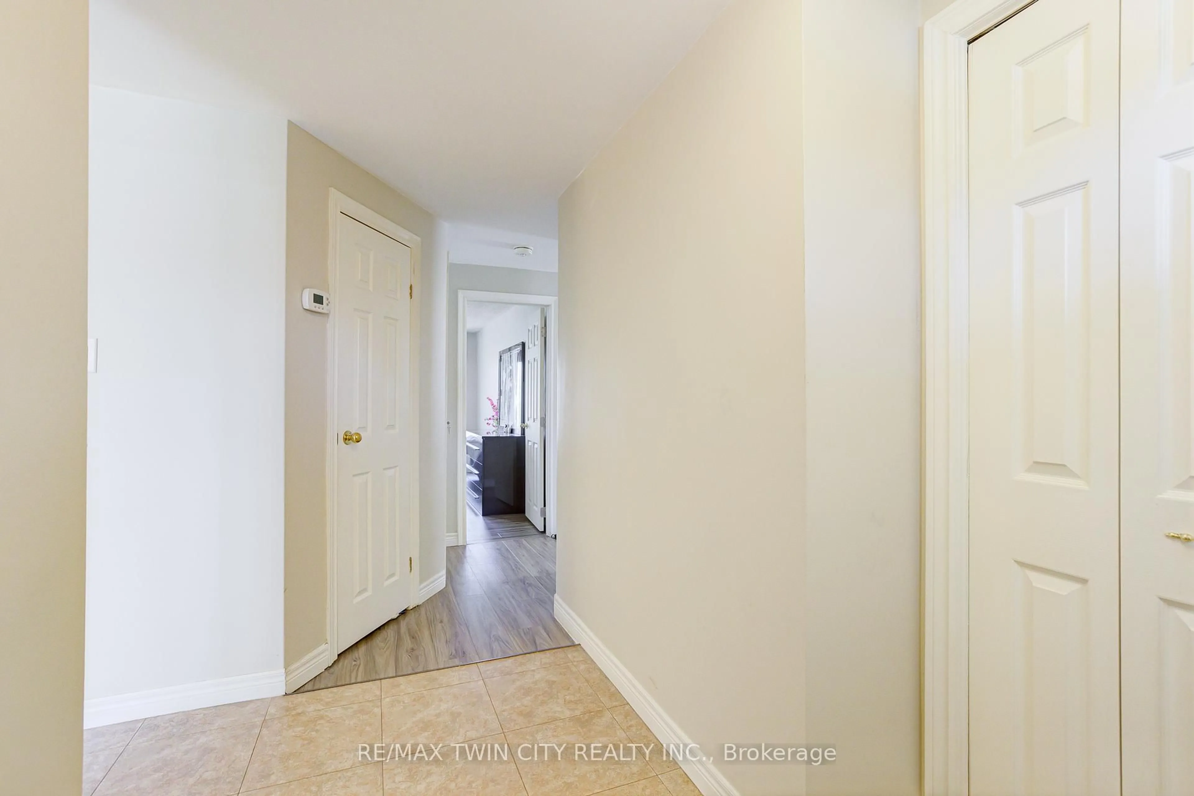 Unknown for 22 Blackhorne Cres, Kitchener Ontario N2E 1T1