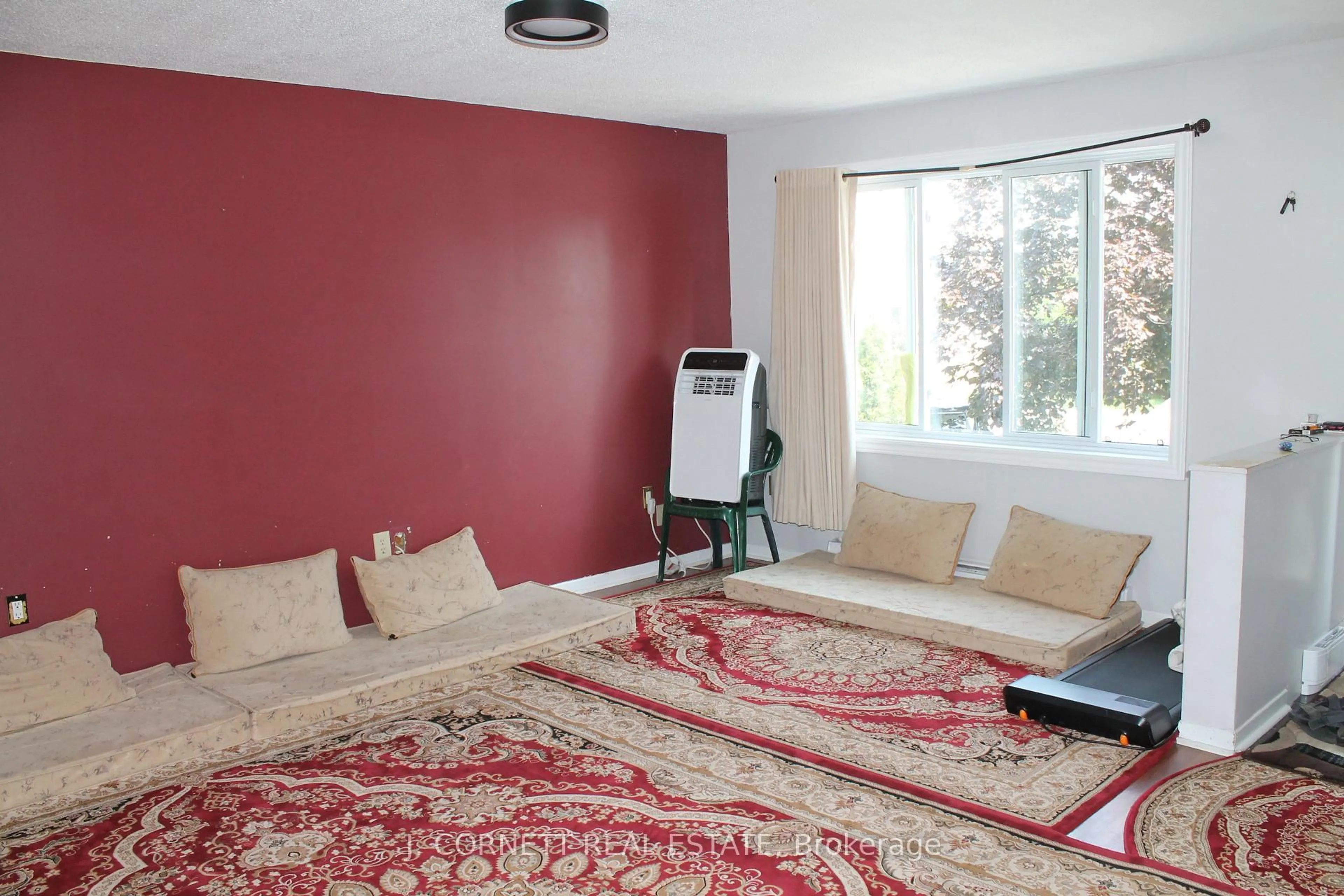 A pic of a room for 109 Eleventh Ave, Cornwall Ontario K6H 7B8