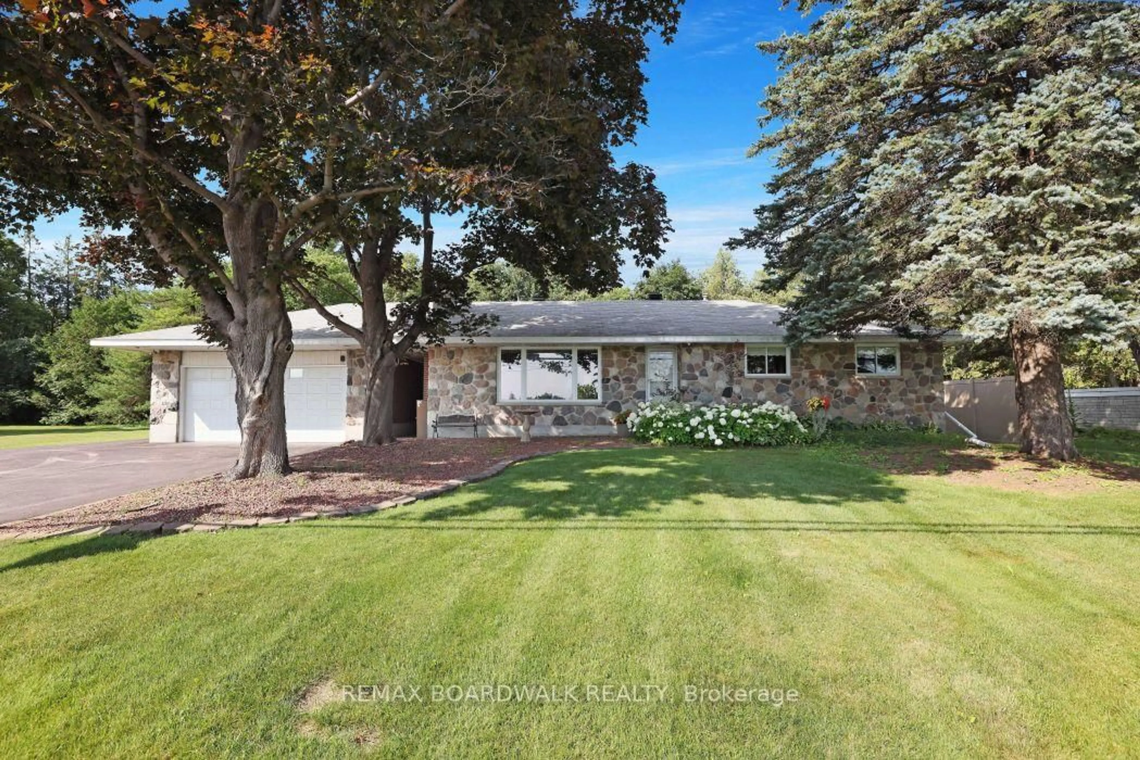 Unknown for 2043 Carp Rd, Carp Ontario K0A 1L0