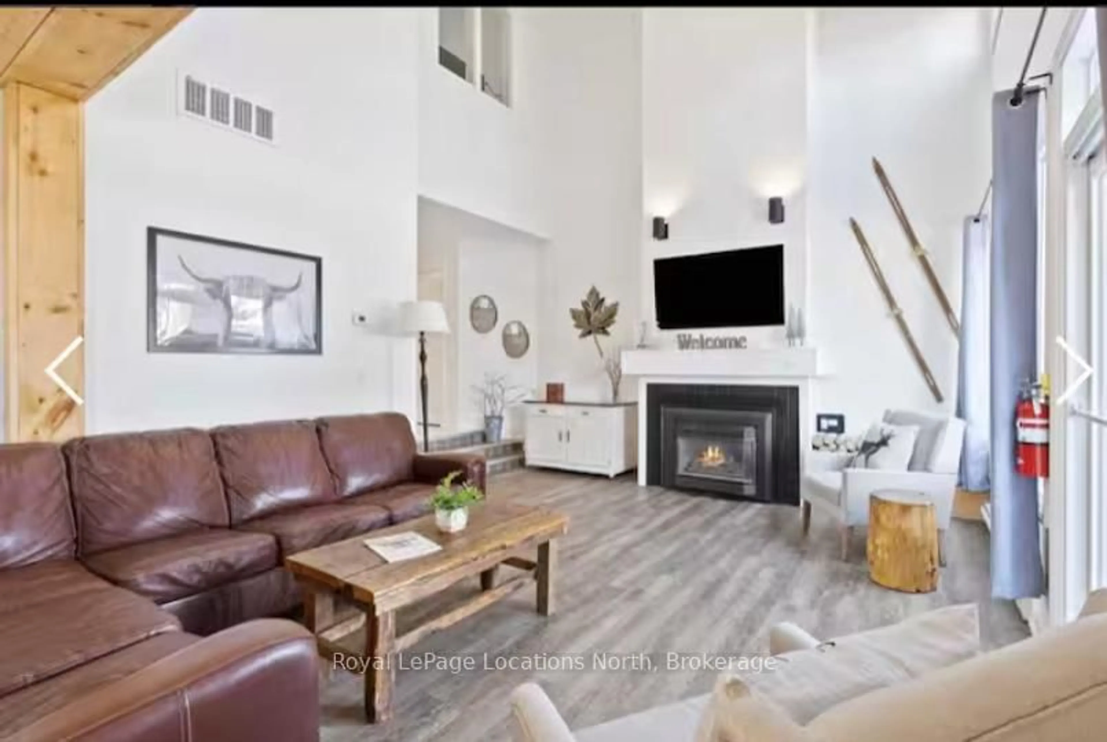 Living room with furniture, unknown for 107 Wintergreen Pl Pl #117, Blue Mountains Ontario L9Y 0P8