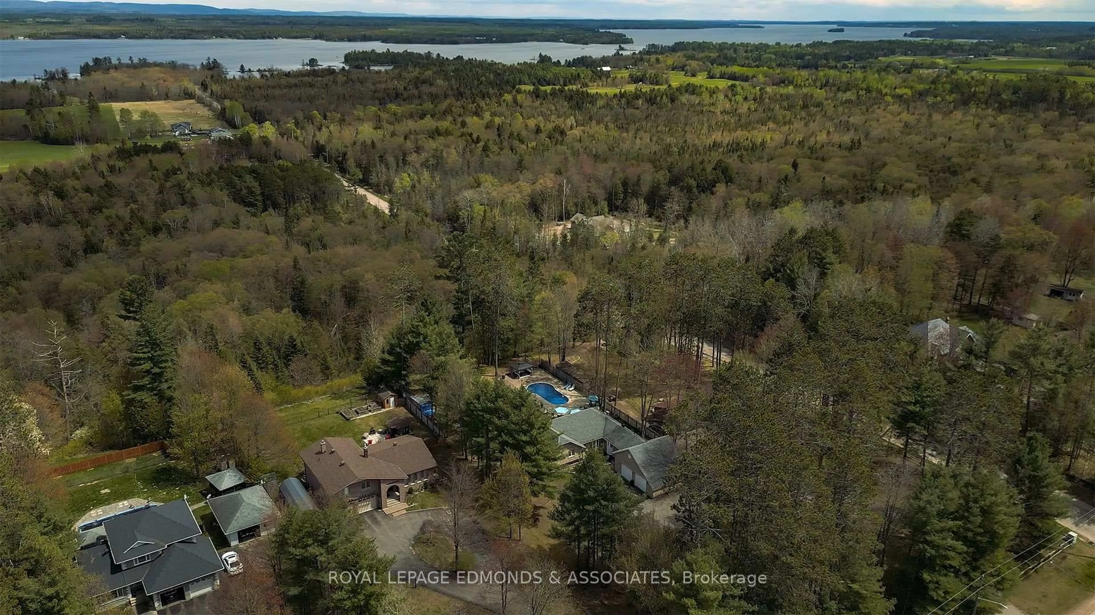 A pic from outside/outdoor area/front of a property/back of a property/a pic from drone, water/lake/river/ocean view for 39 Selley St, Petawawa Ontario K8H 3G9