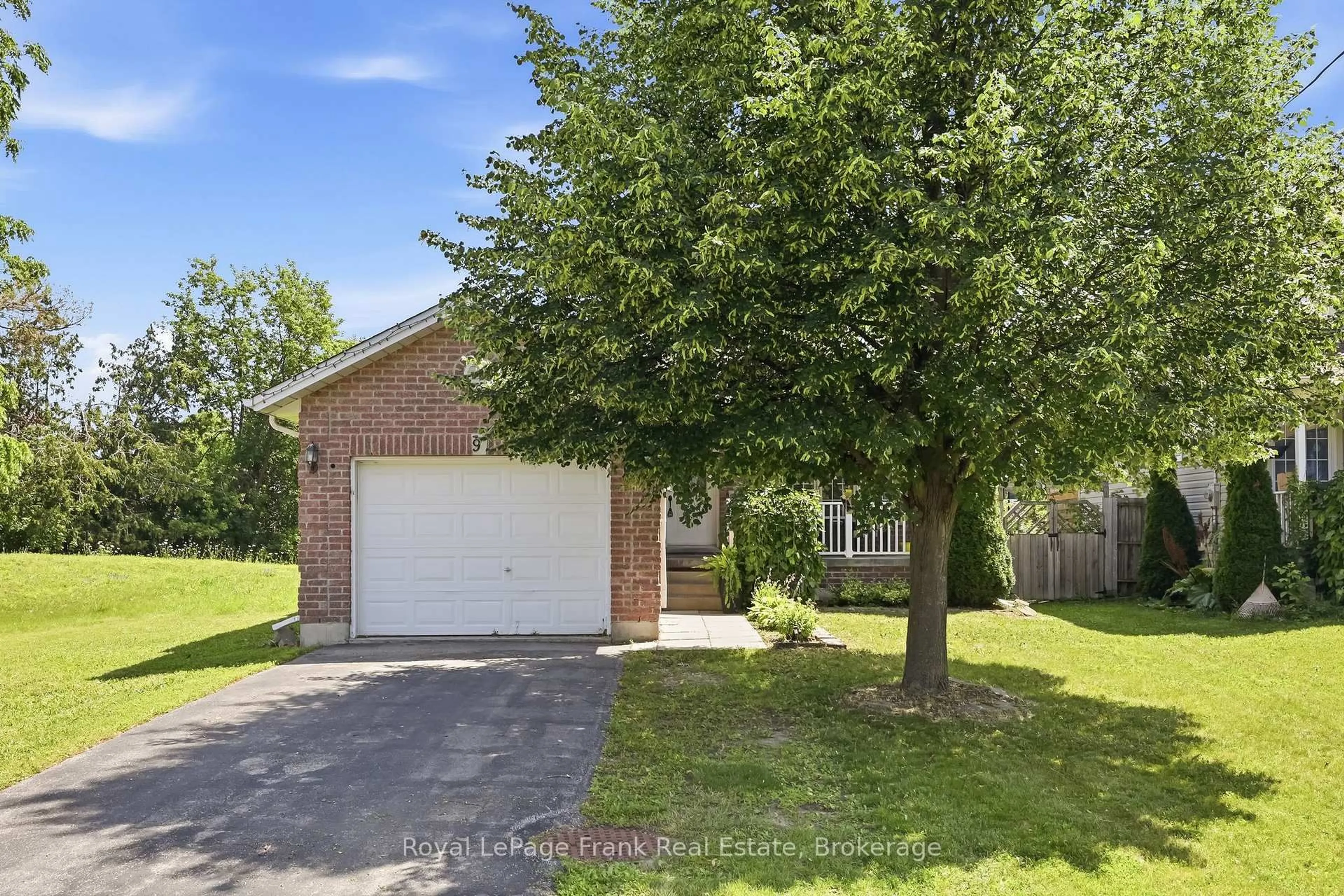 Home with brick exterior material, street for 9 Durham St, Kawartha Lakes Ontario K9V 2P3