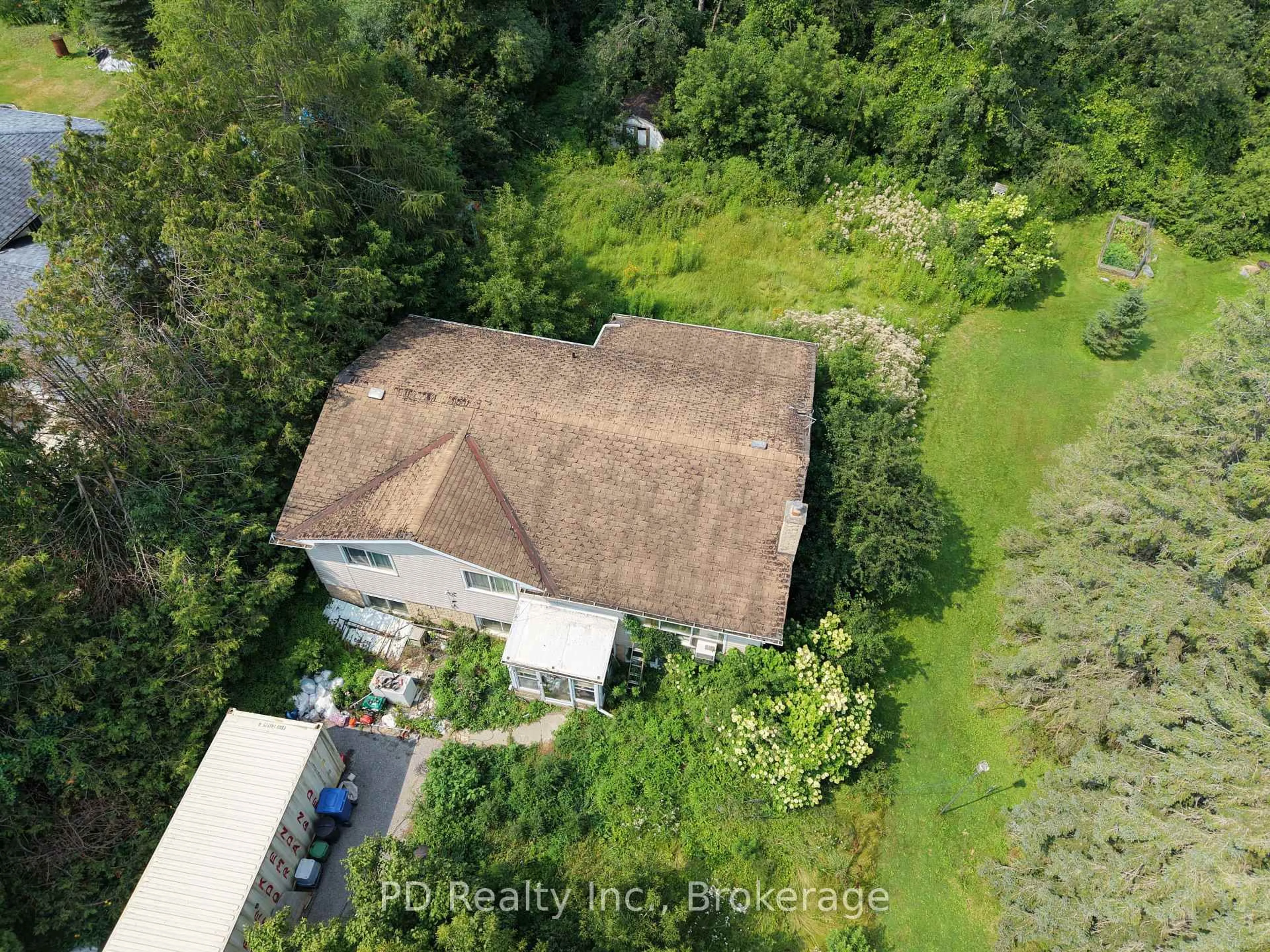 A pic from outside/outdoor area/front of a property/back of a property/a pic from drone, unknown for 373 Mount Nebo Rd, Kawartha Lakes Ontario K0L 2W0