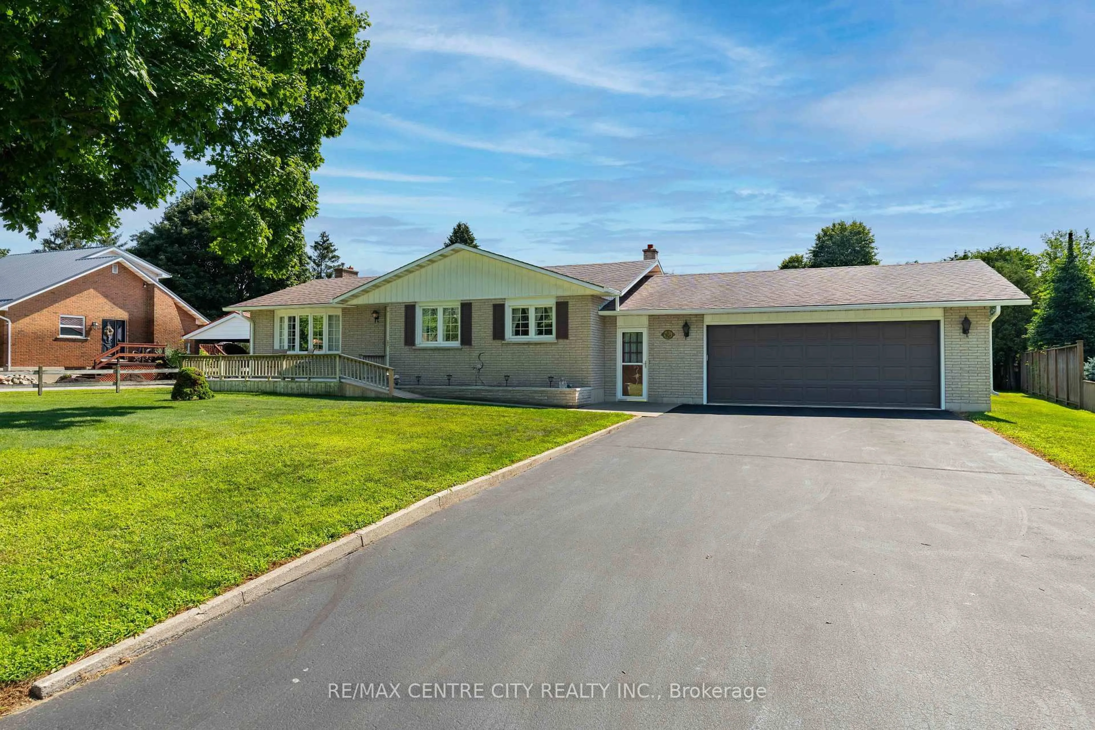 A pic from outside/outdoor area/front of a property/back of a property/a pic from drone, street for 8114 Sandytown Rd, Bayham Ontario N0J 1Y0