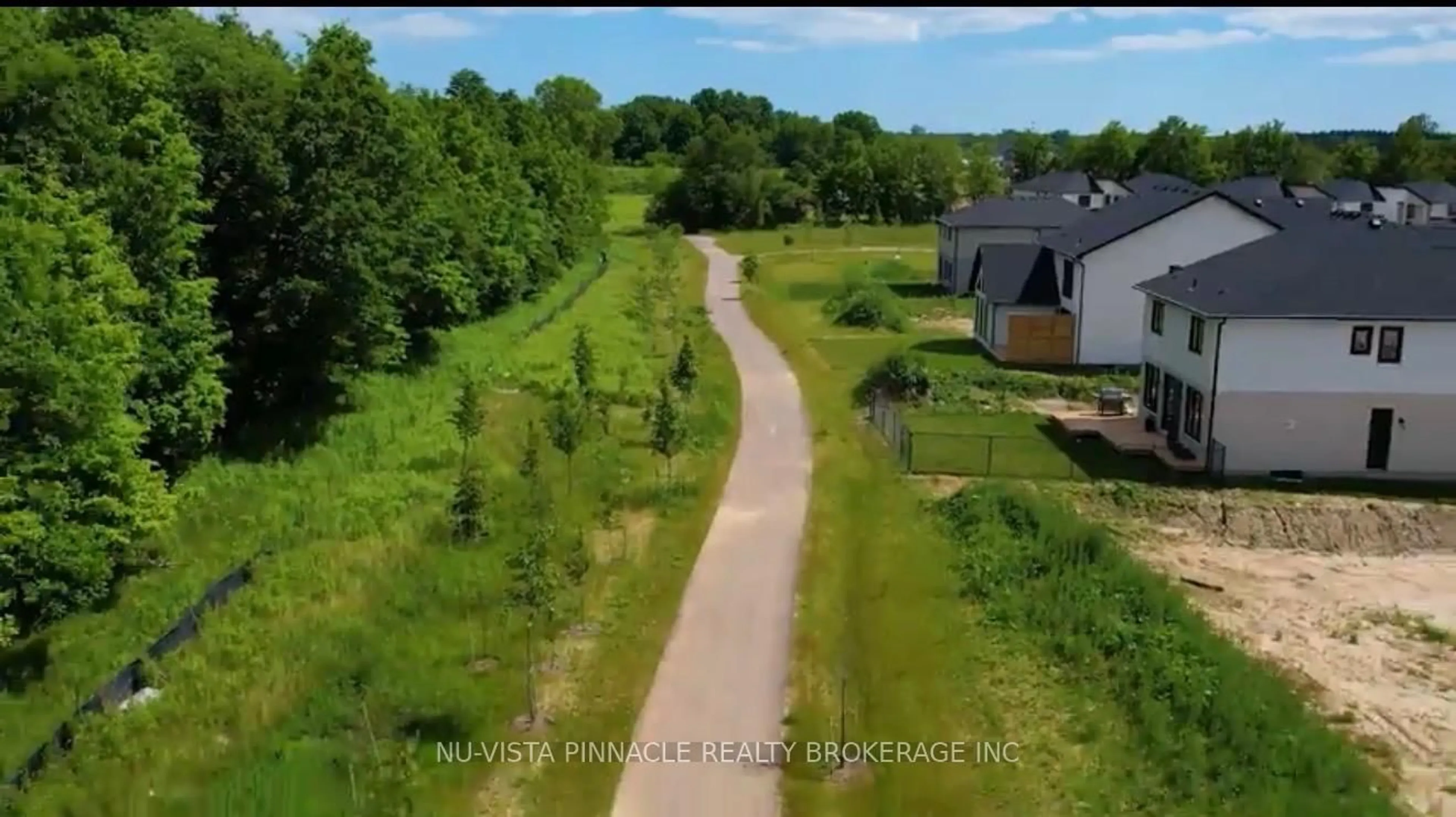 A pic from outside/outdoor area/front of a property/back of a property/a pic from drone, street for 3998 Big Leaf Tr, London South Ontario N6P 0K1
