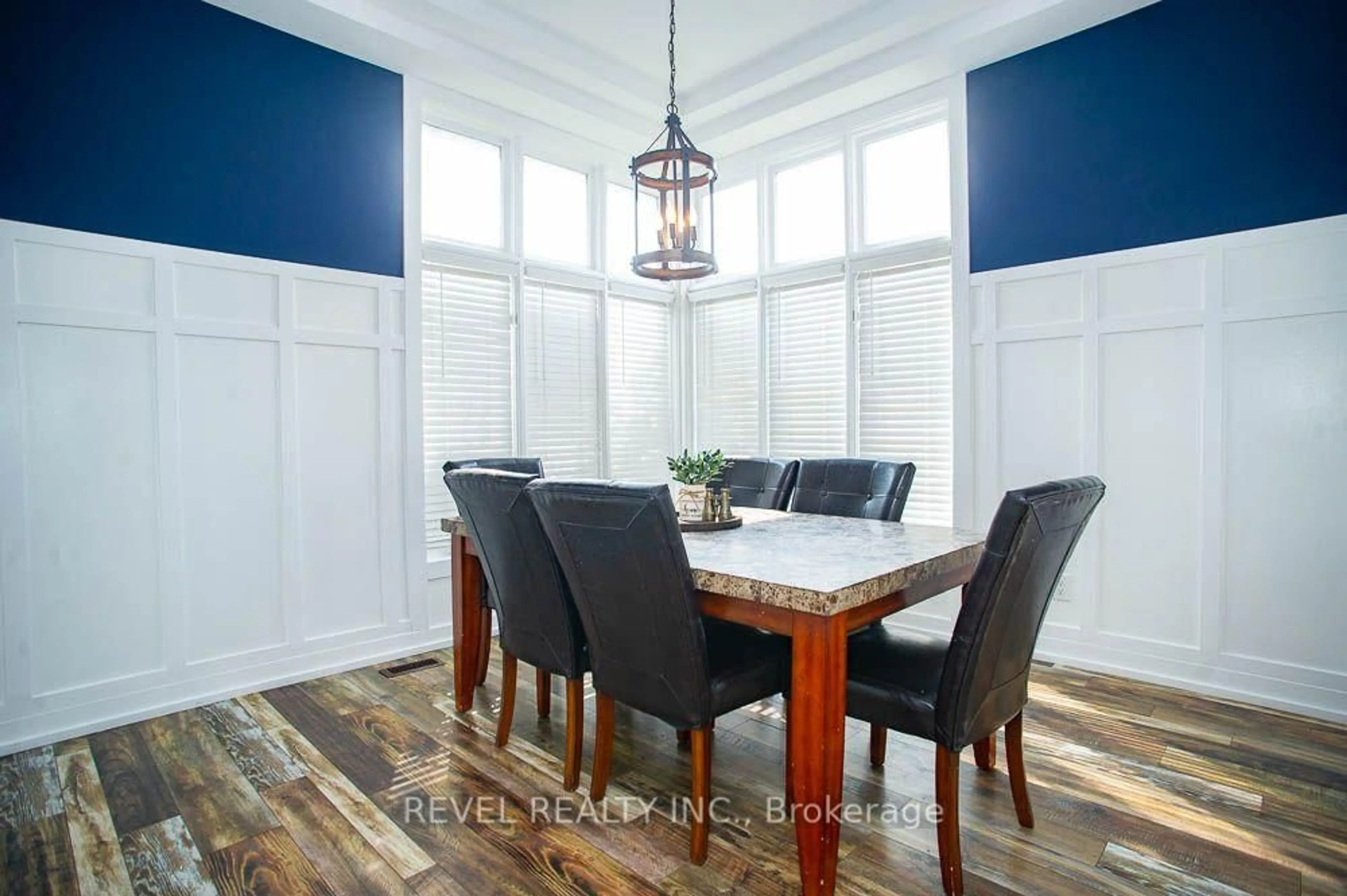 Dining room, unknown for 7 Cooper Crt, Brantford Ontario N3T 6G7