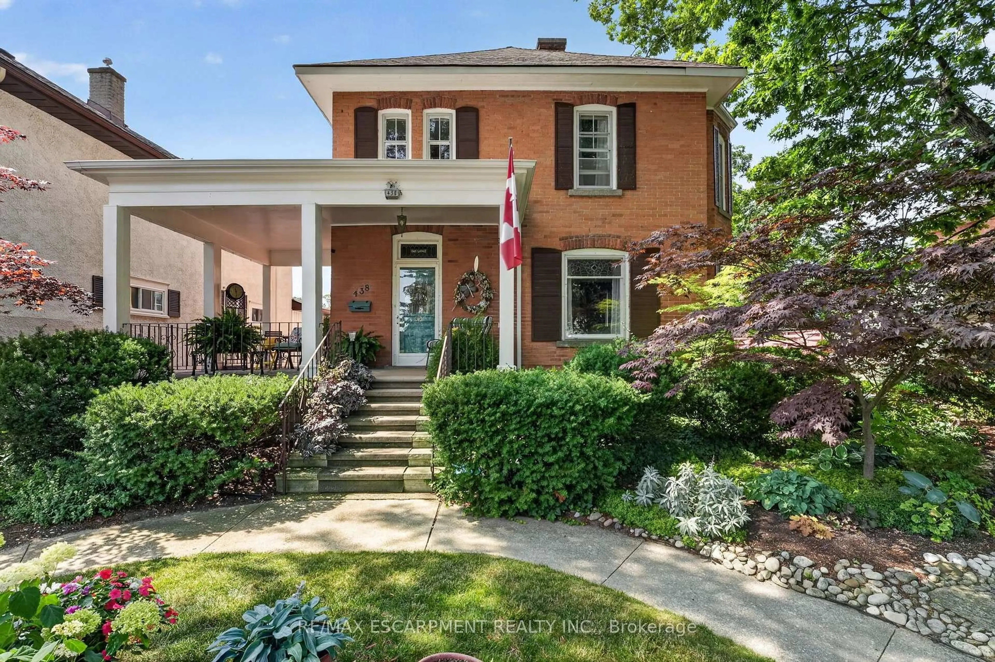 Home with brick exterior material, street for 438 Broad St, Haldimand Ontario N1A 1T3
