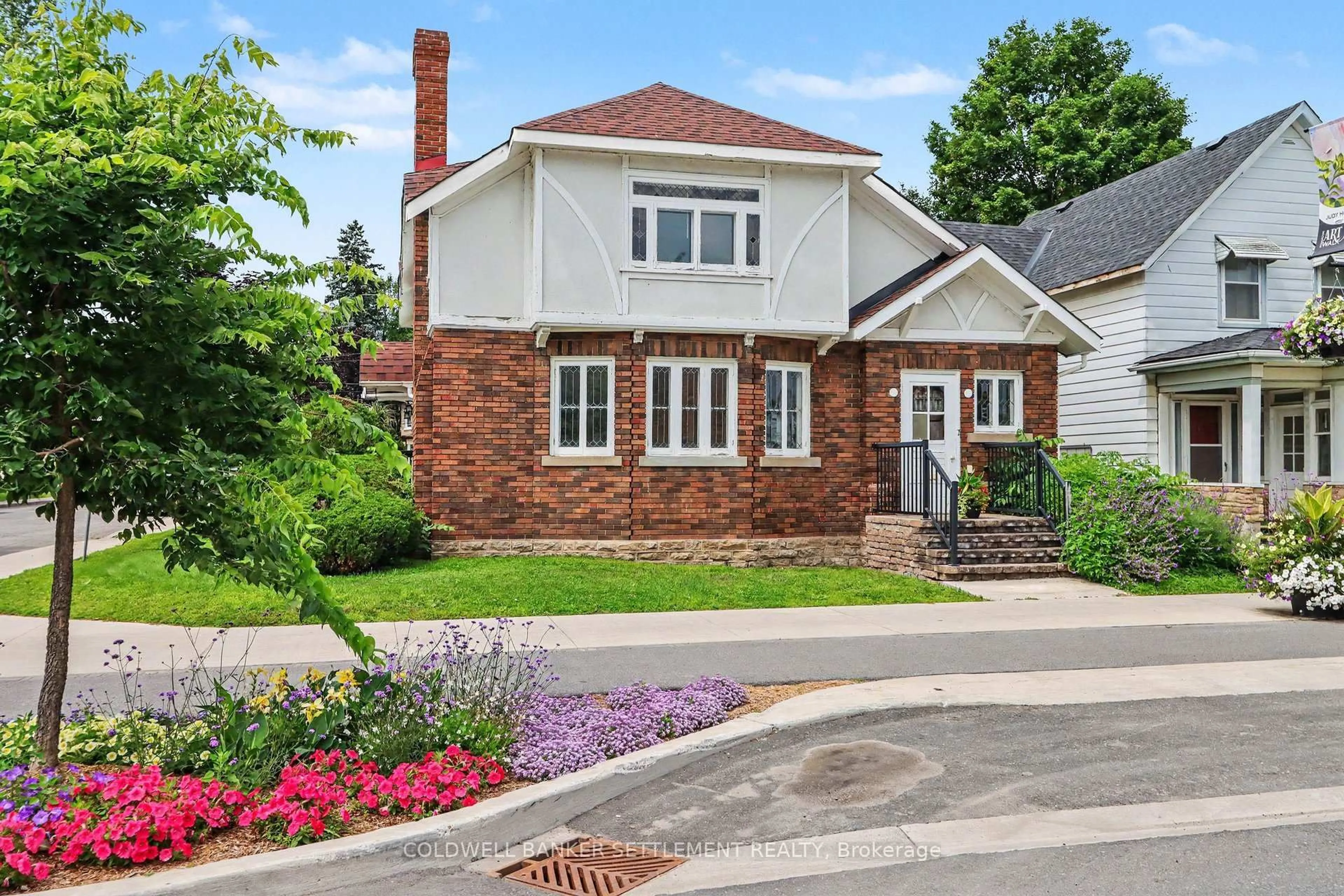 Home with brick exterior material, street for 2 Gladstone Ave, Smiths Falls Ontario K7H 1L2
