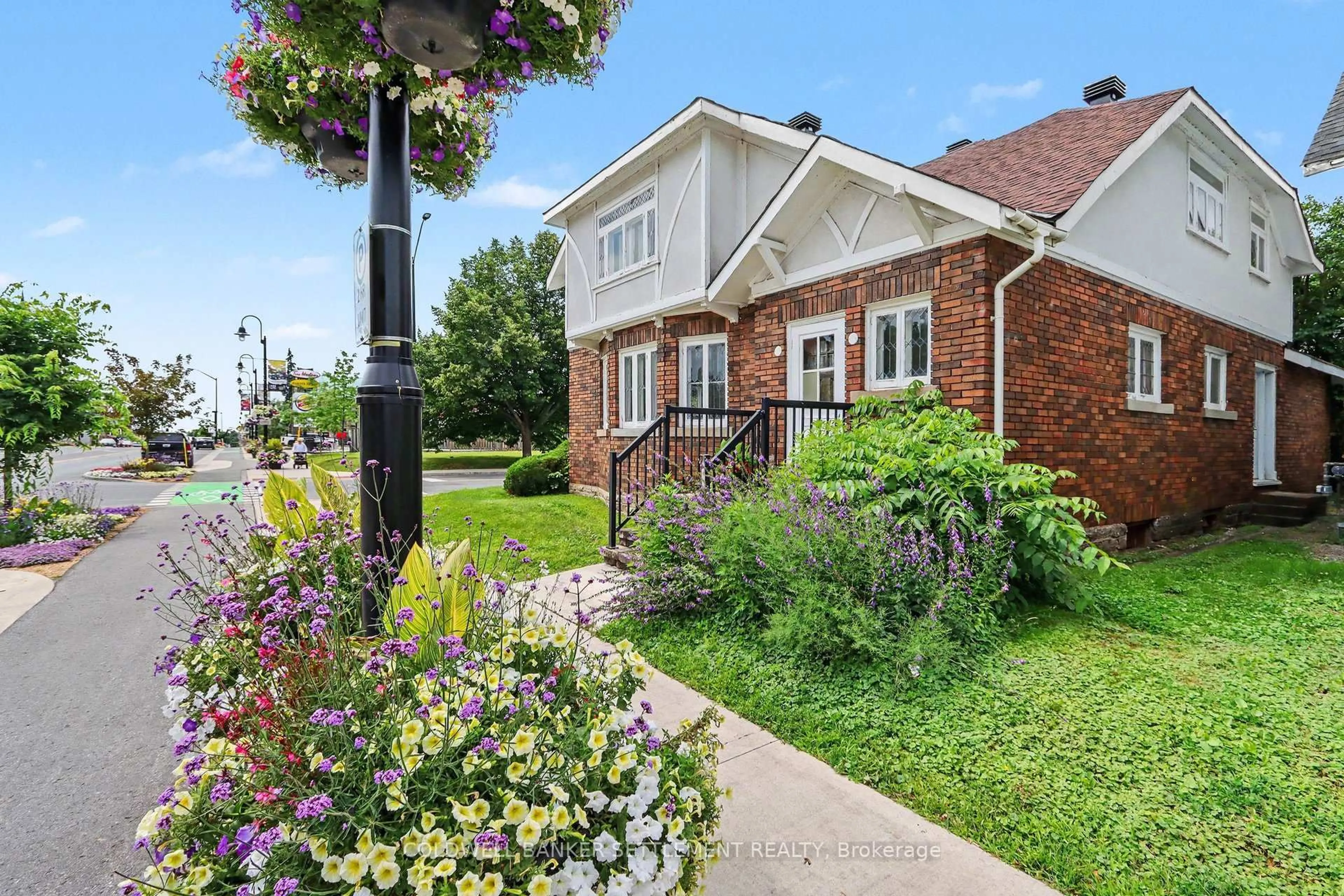 Home with brick exterior material, street for 2 Gladstone Ave, Smiths Falls Ontario K7H 1L2